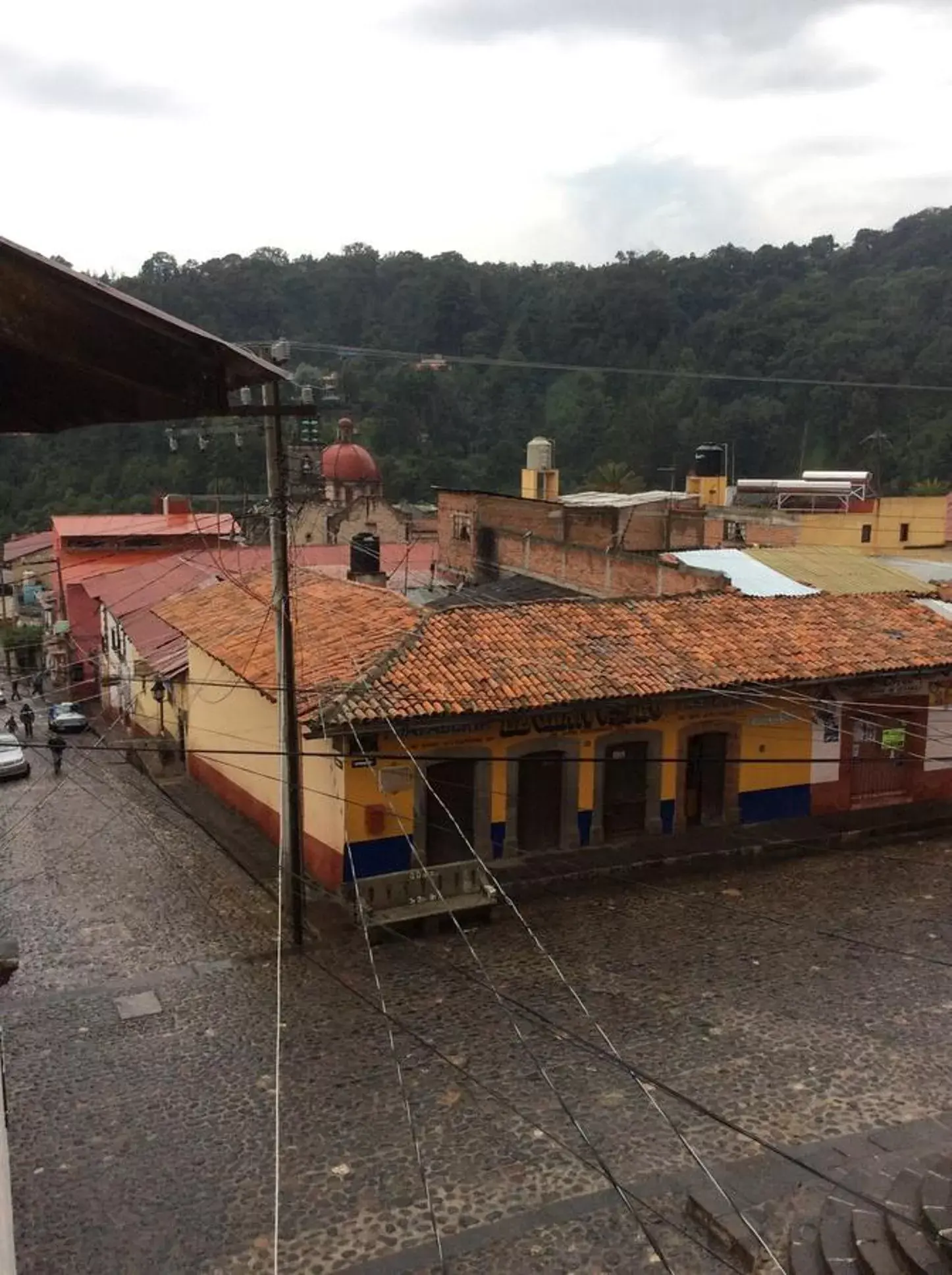 Neighbourhood, Neighborhood in Hotel Plaza Mayor