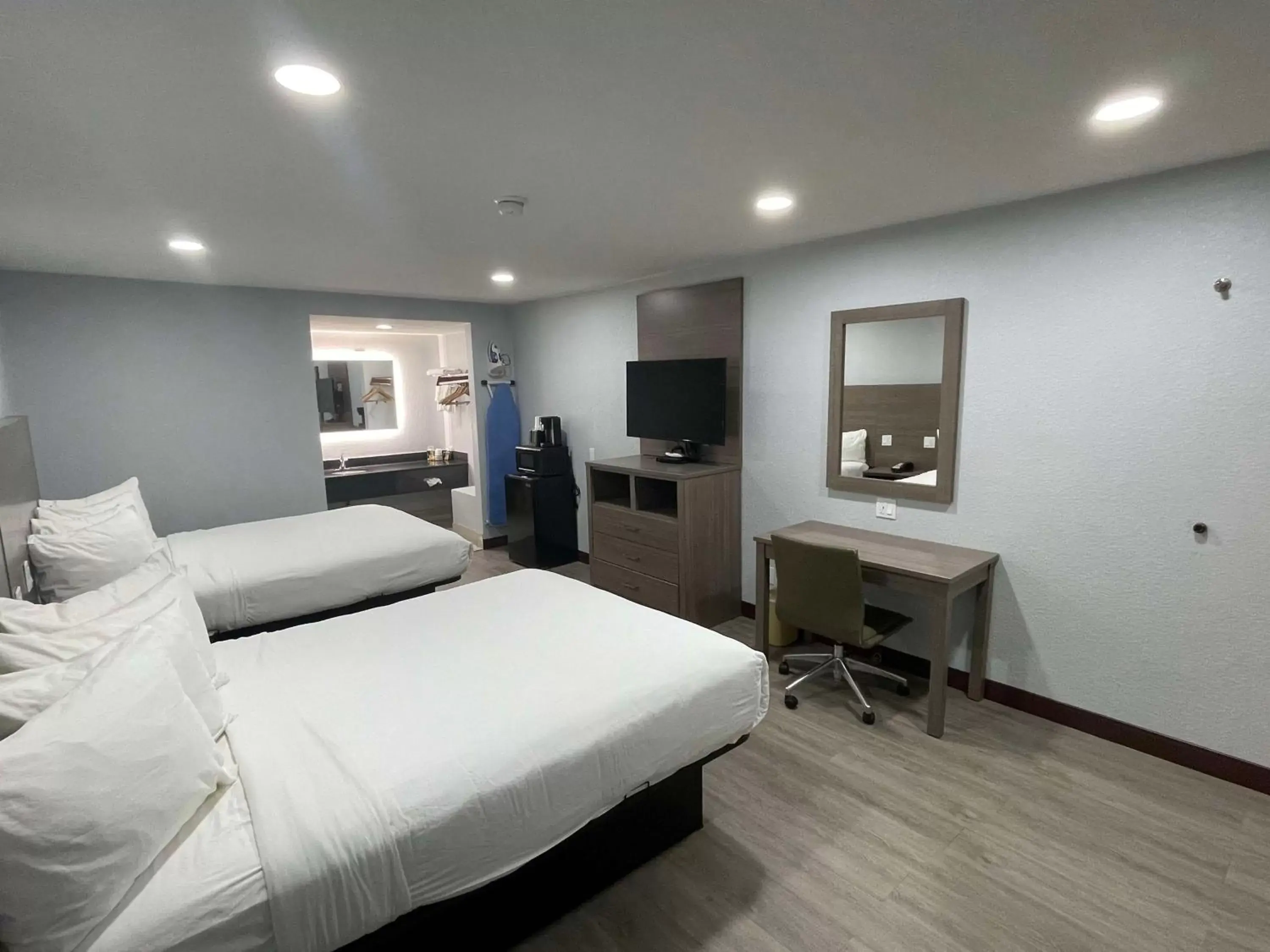 Bedroom in SureStay Hotel by Best Western Childress