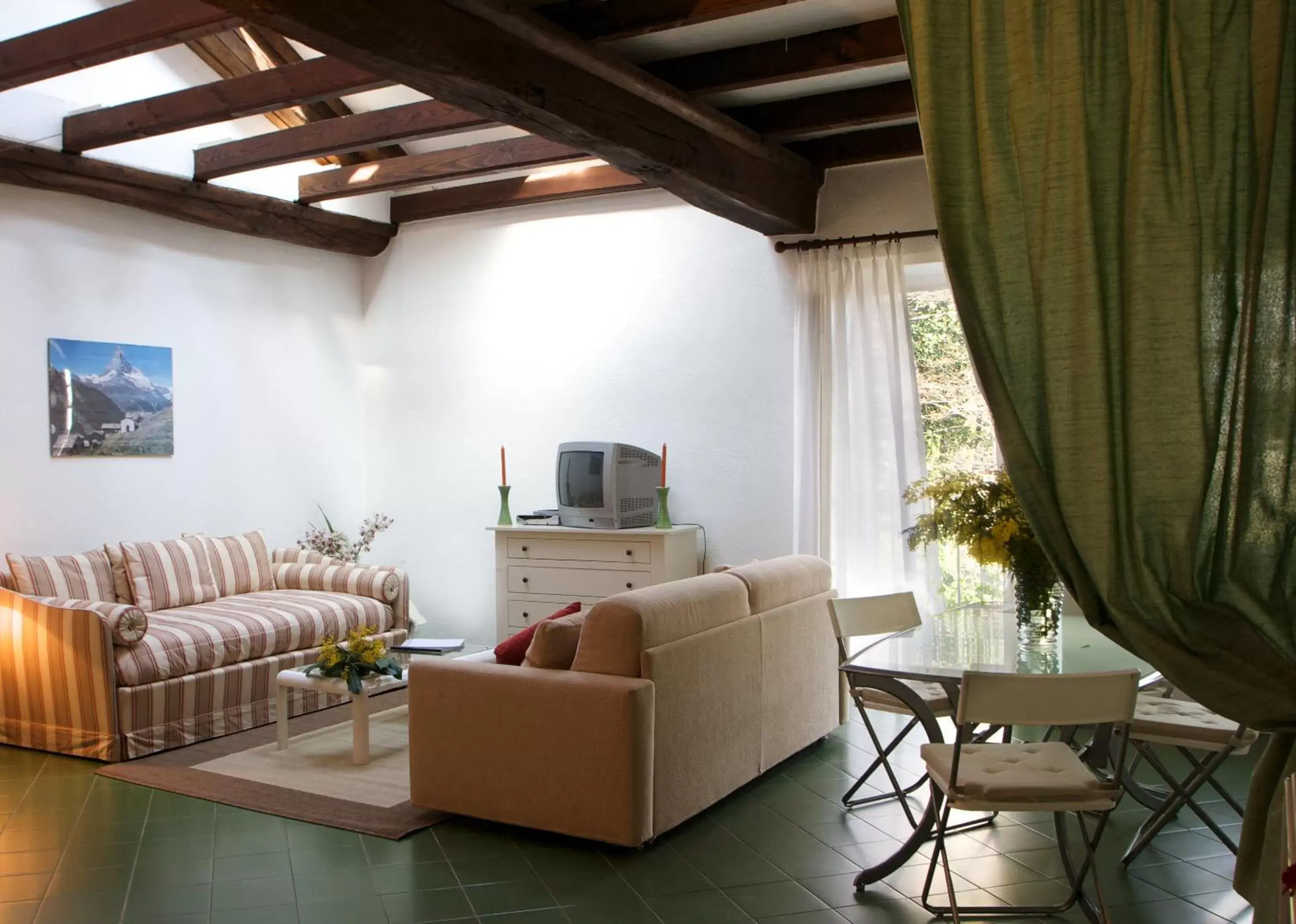 TV and multimedia, Seating Area in Agriturismo Il Torrione