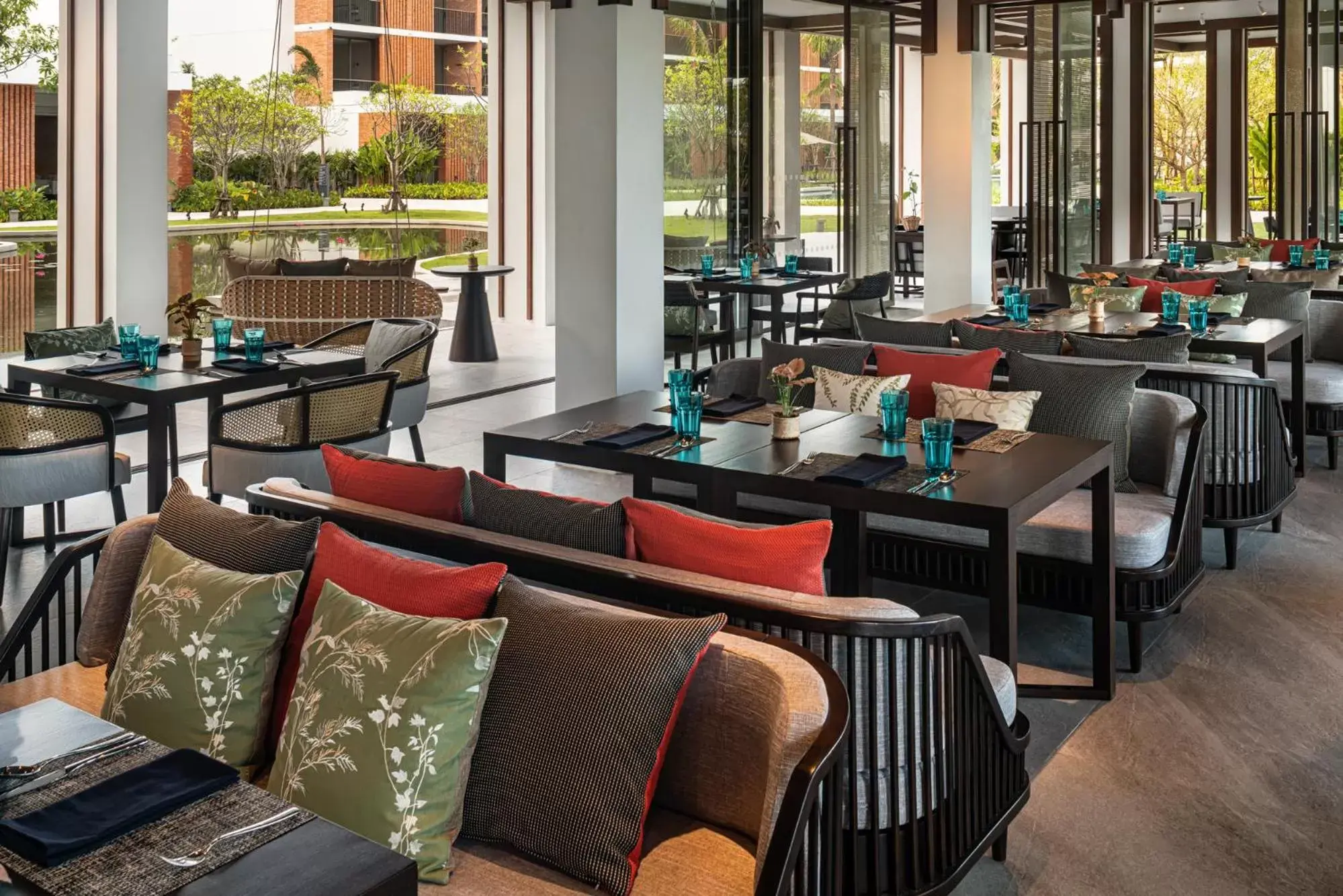 Restaurant/places to eat in Pullman Khao Lak Resort Restaurant/places to eat in Pullman Khao Lak Resort