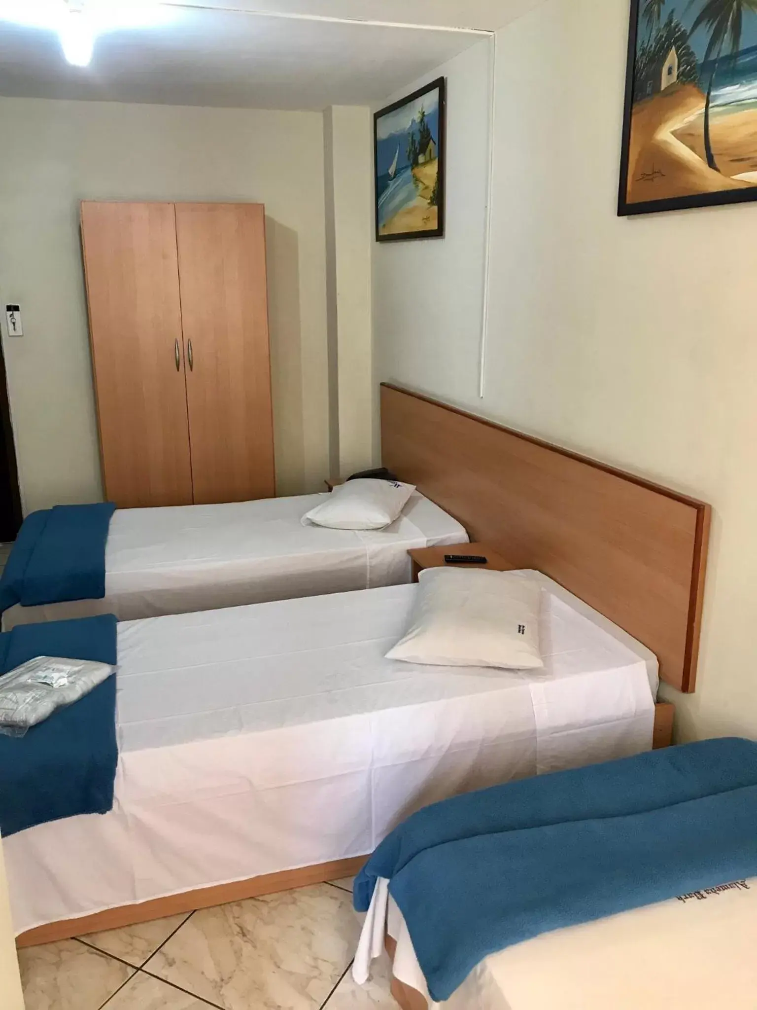 Bed in San Francisco Plazza Hotel Bed in San Francisco Plazza Hotel