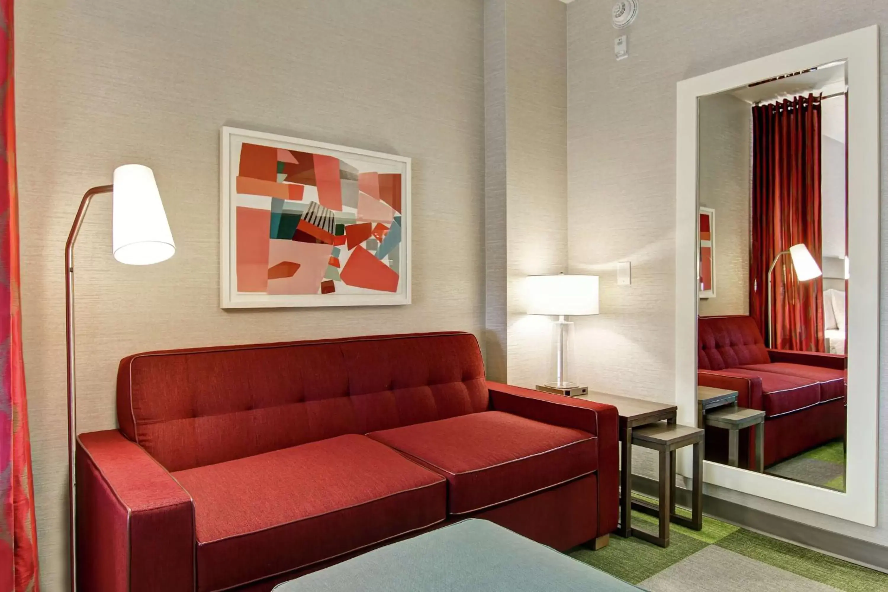 Living room, Seating Area in Home2 Suites By Hilton Montreal Dorval