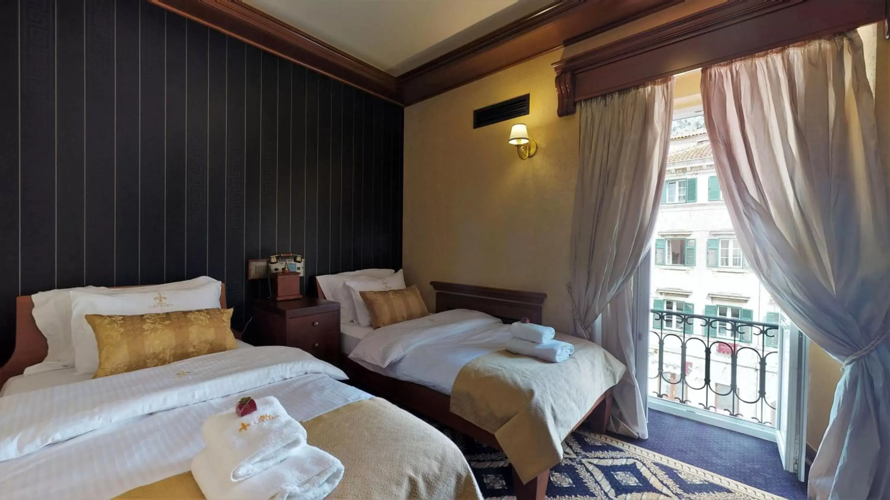 Bed in Historic Boutique Hotel Cattaro