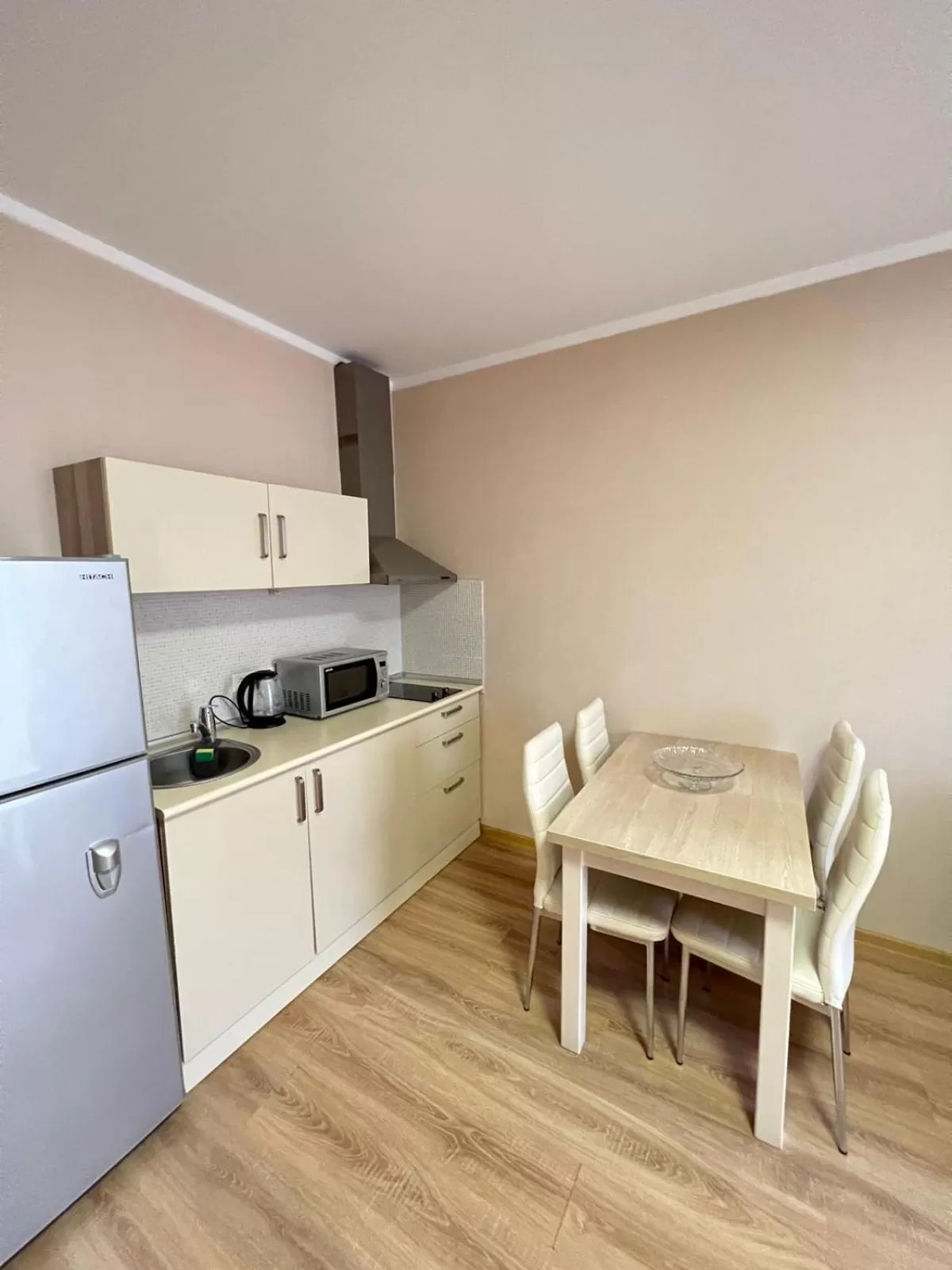 Kitchen or kitchenette, Kitchen/Kitchenette in Holiday Lux Sea Towers Batumi