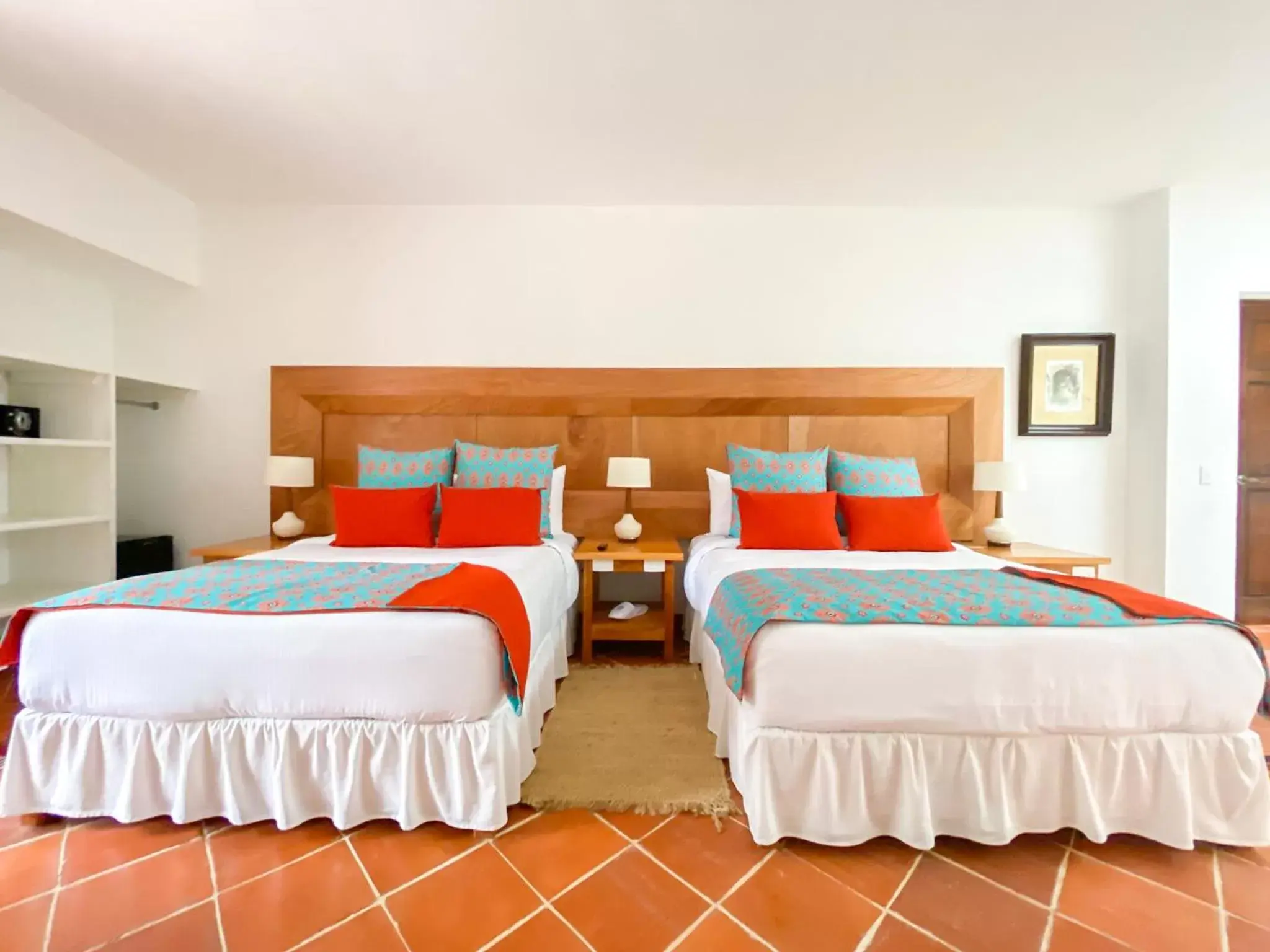 Photo of the whole room, Bed in Molino de los Reyes By Rotamundos