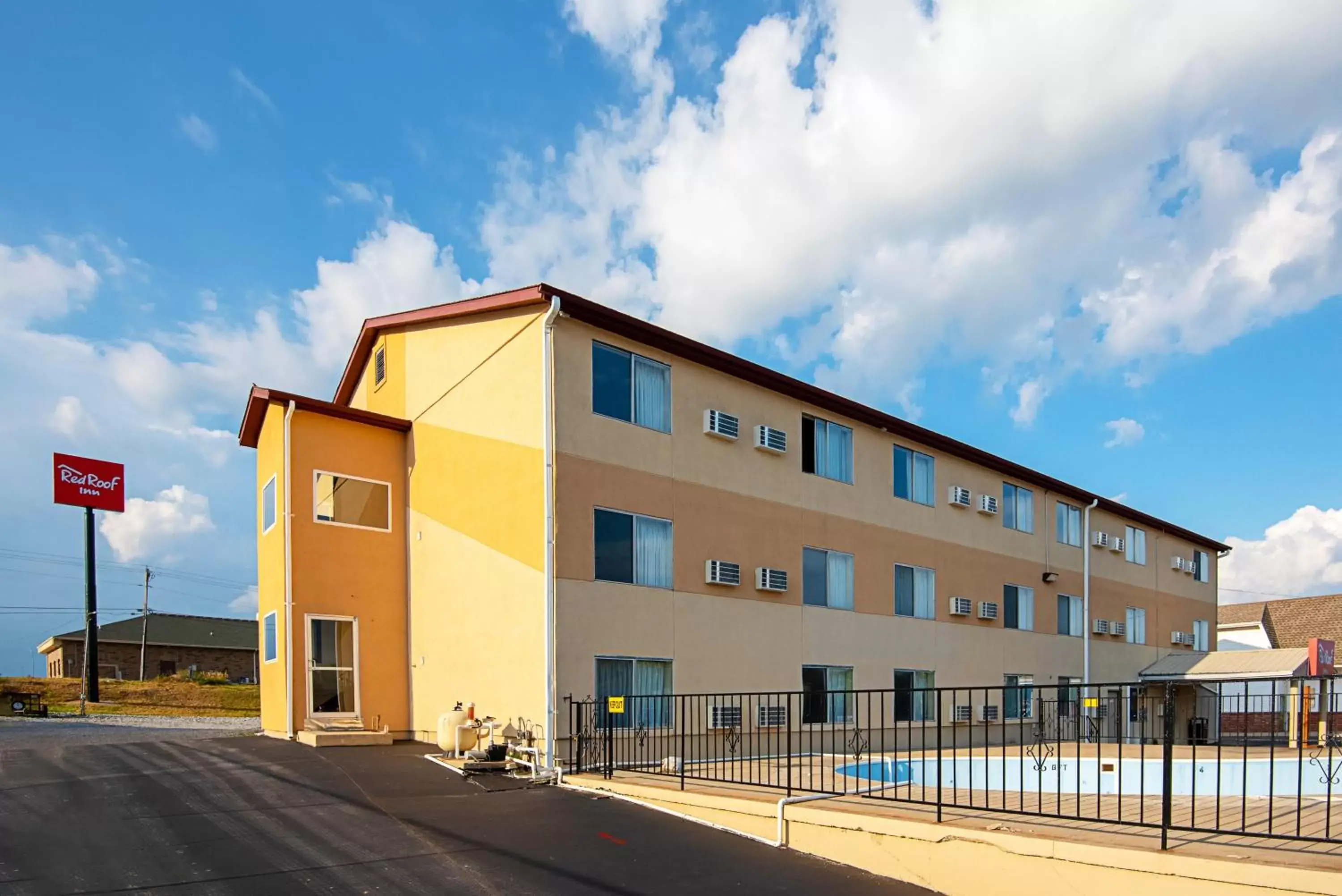 Property Building in Red Roof Inn Cameron