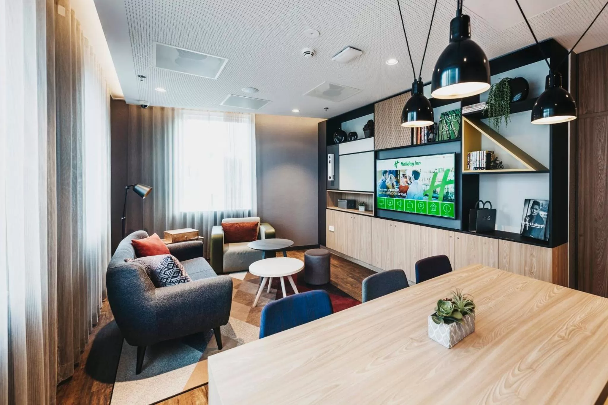 Lobby or reception in Holiday Inn - Eindhoven Airport by IHG