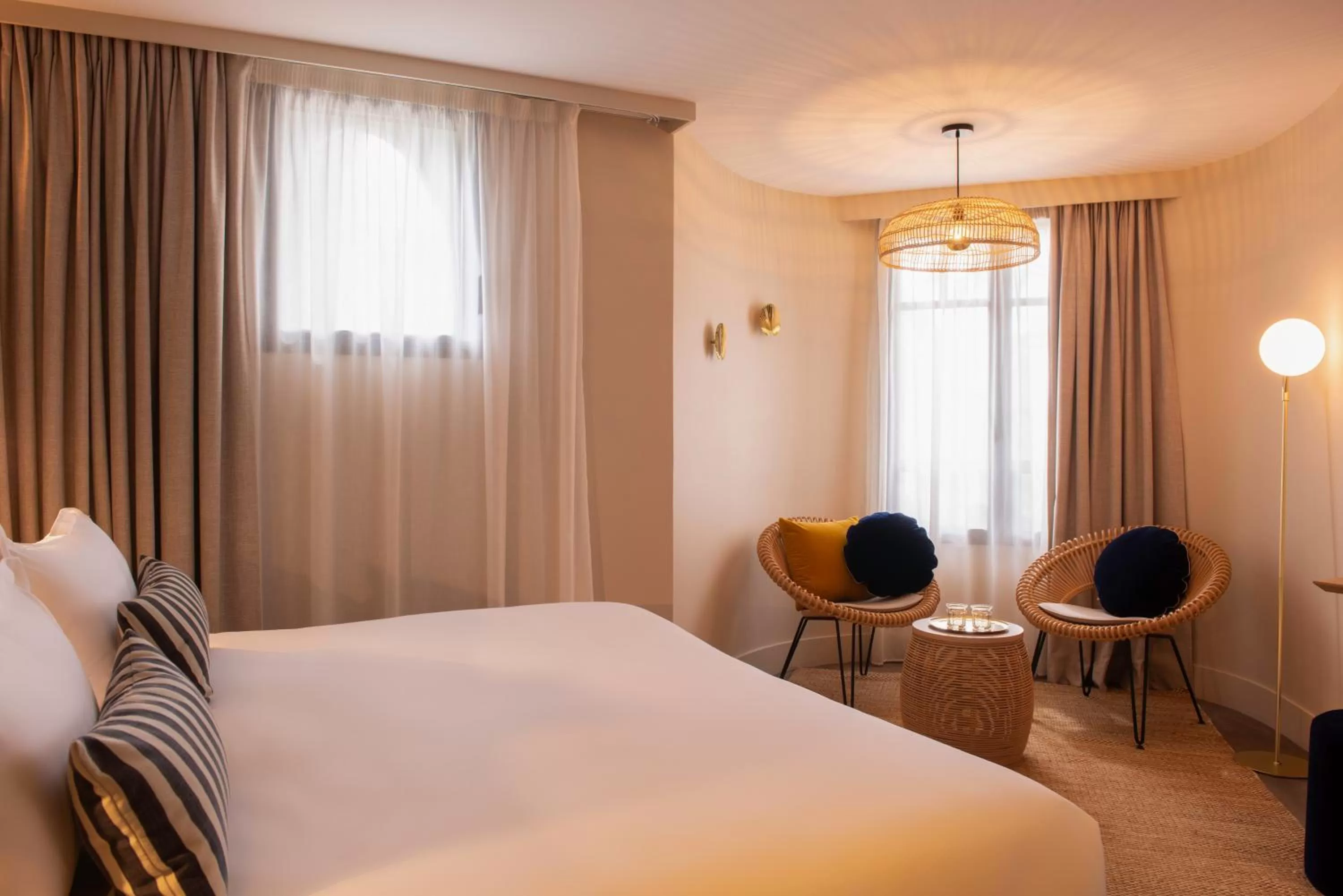 Photo of the whole room, Bed in Le Celtique & Spa