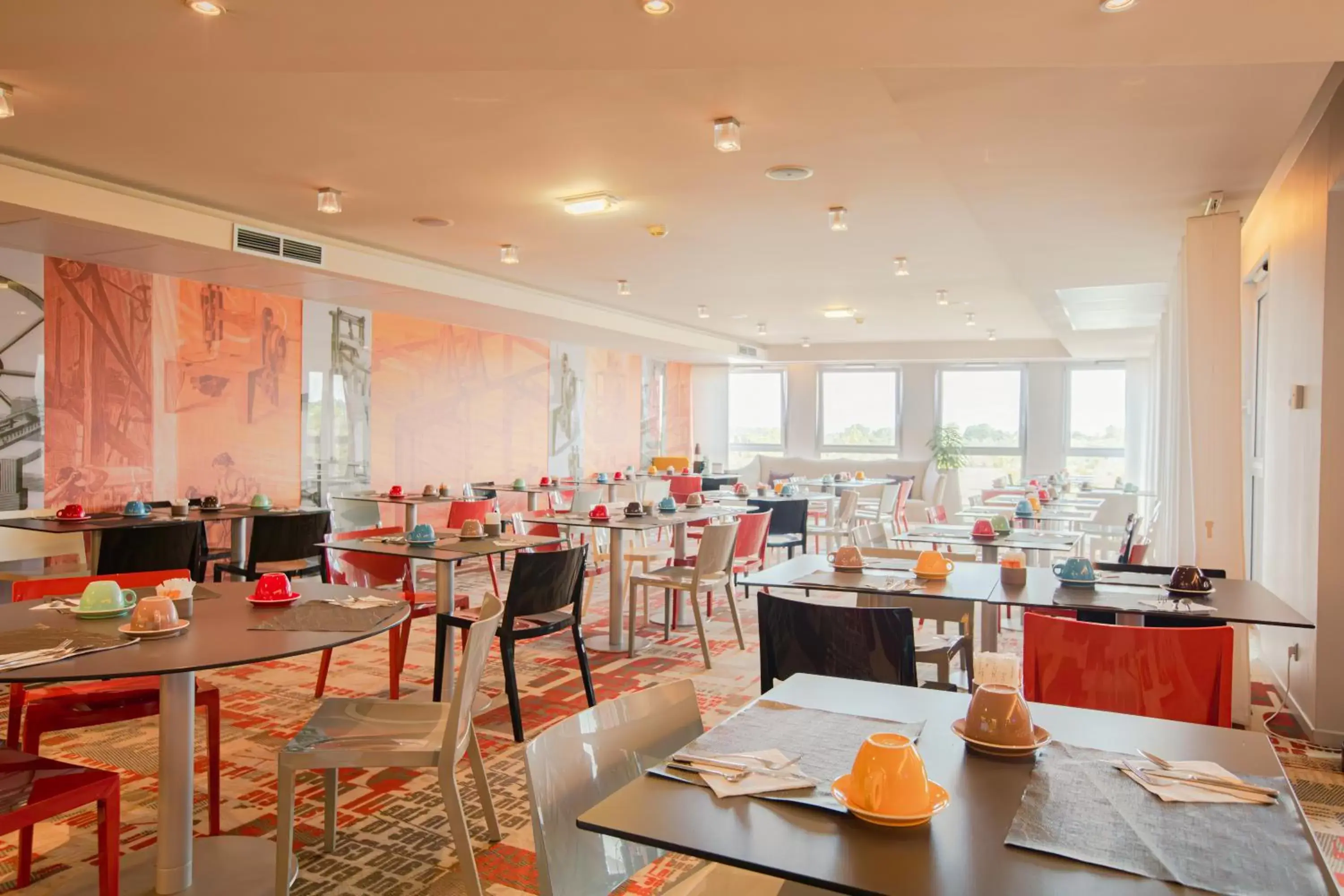 Breakfast, Restaurant/Places to Eat in Holiday Inn Mulhouse, an IHG Hotel