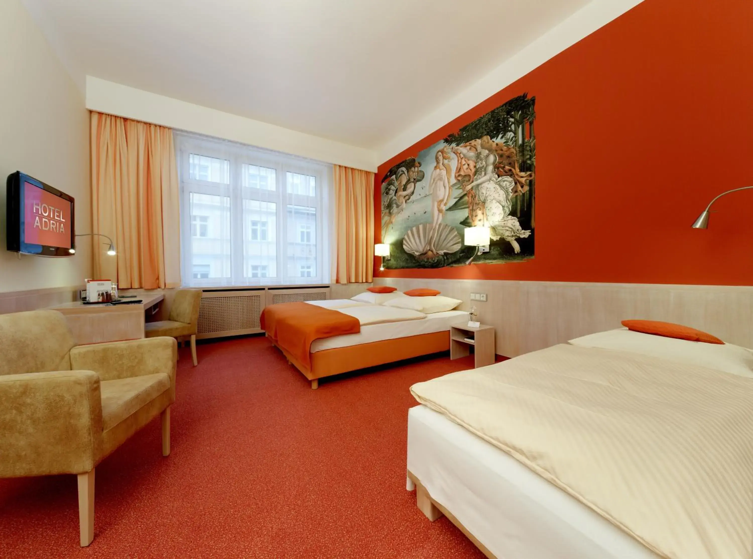 Photo of the whole room in Hotel ADRIA München