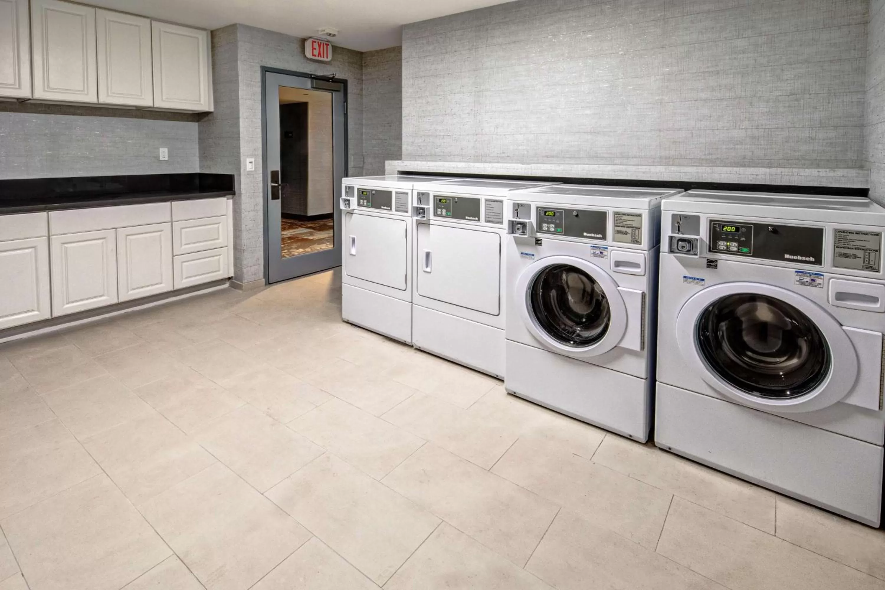 Property building in Hampton by Hilton Encinitas-Cardiff Encinitas, CA