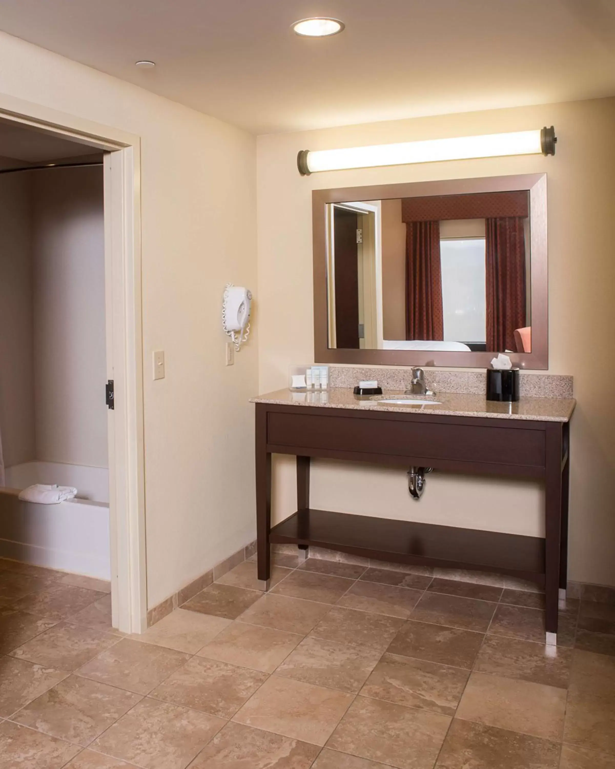 Bathroom in Hampton Inn and Suites Woodstock, Virginia