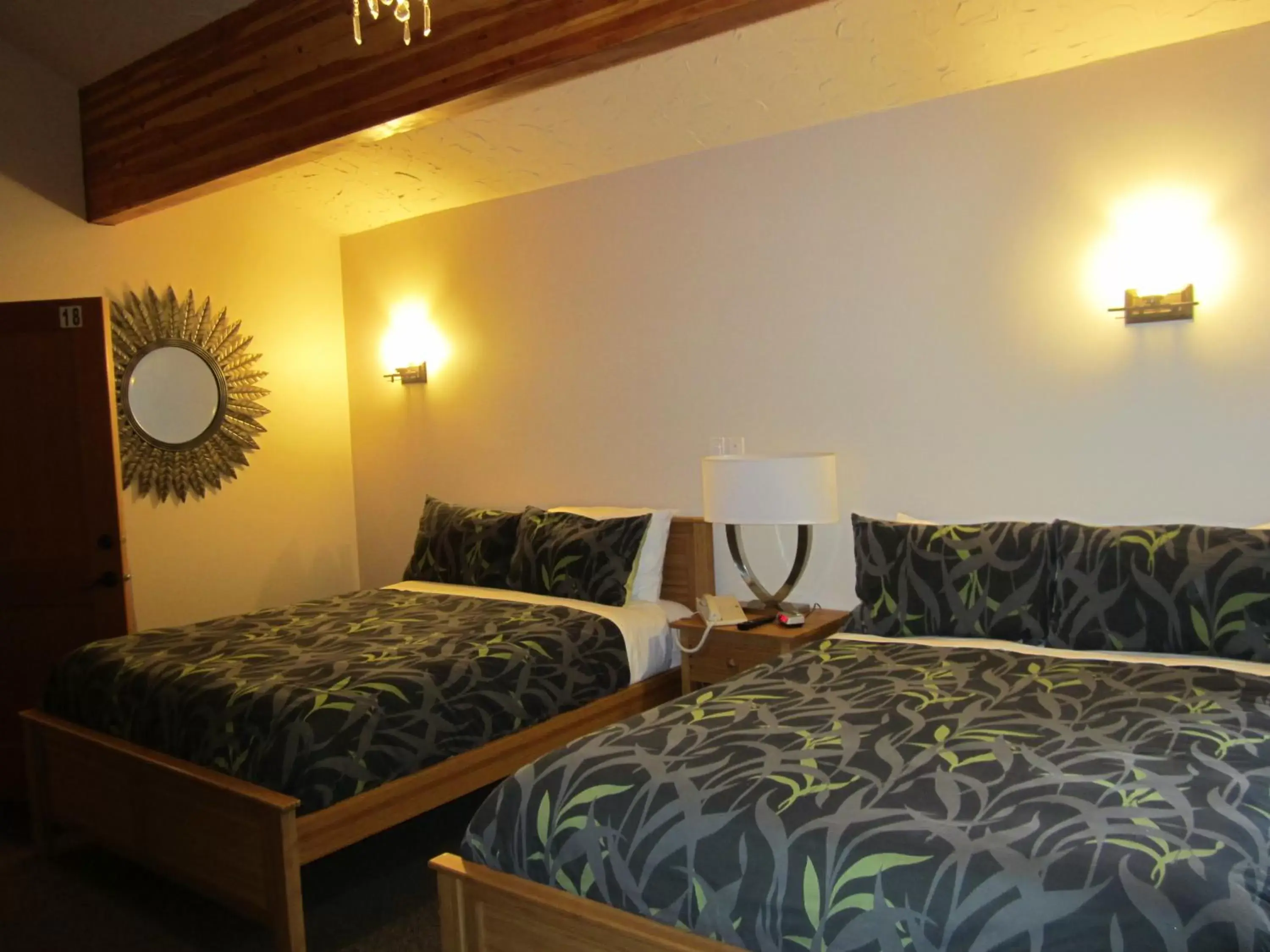 Bedroom, Bed in The Lodge At Skeena Landing