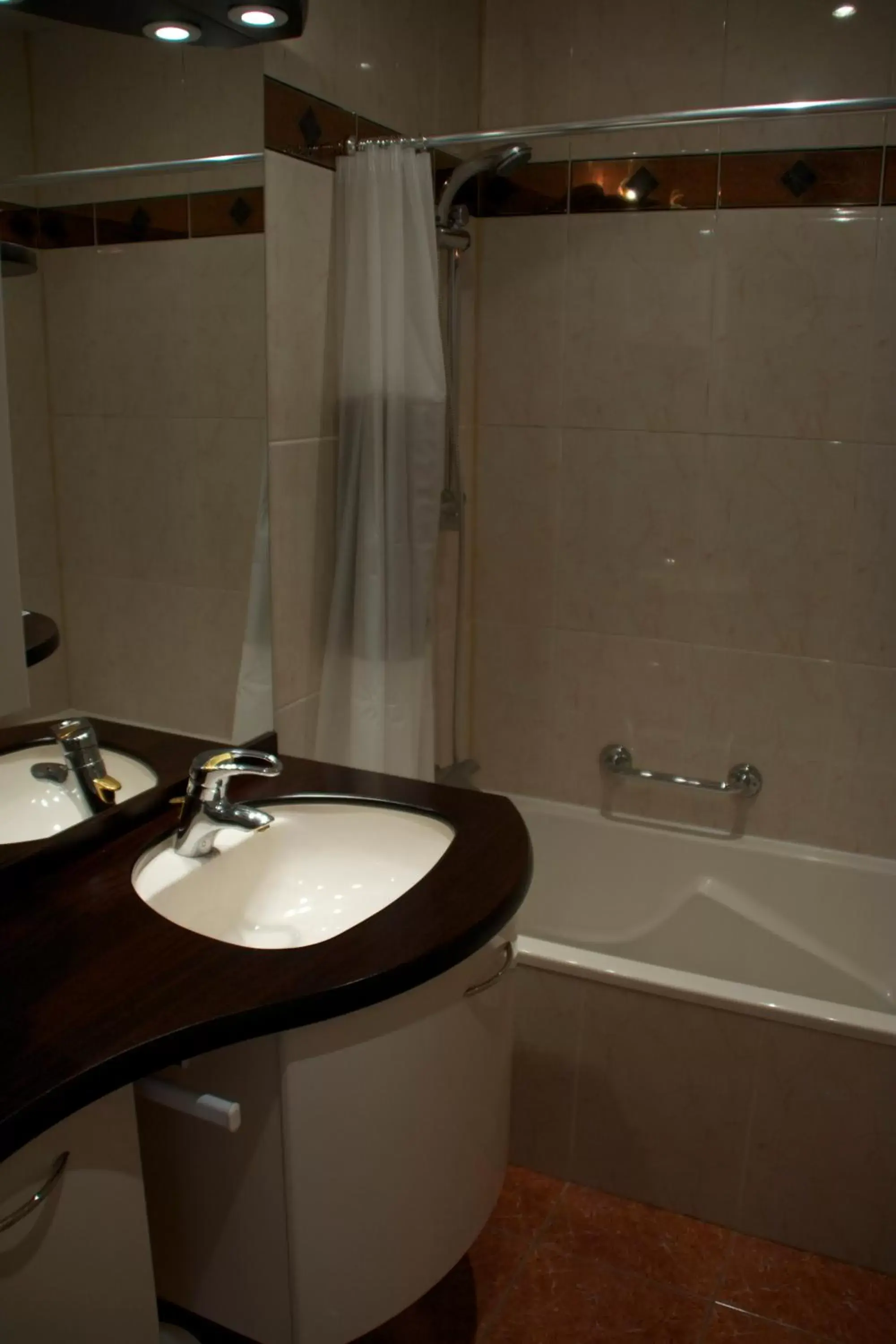 Bathroom in Hotel Restaurant Les Capucins