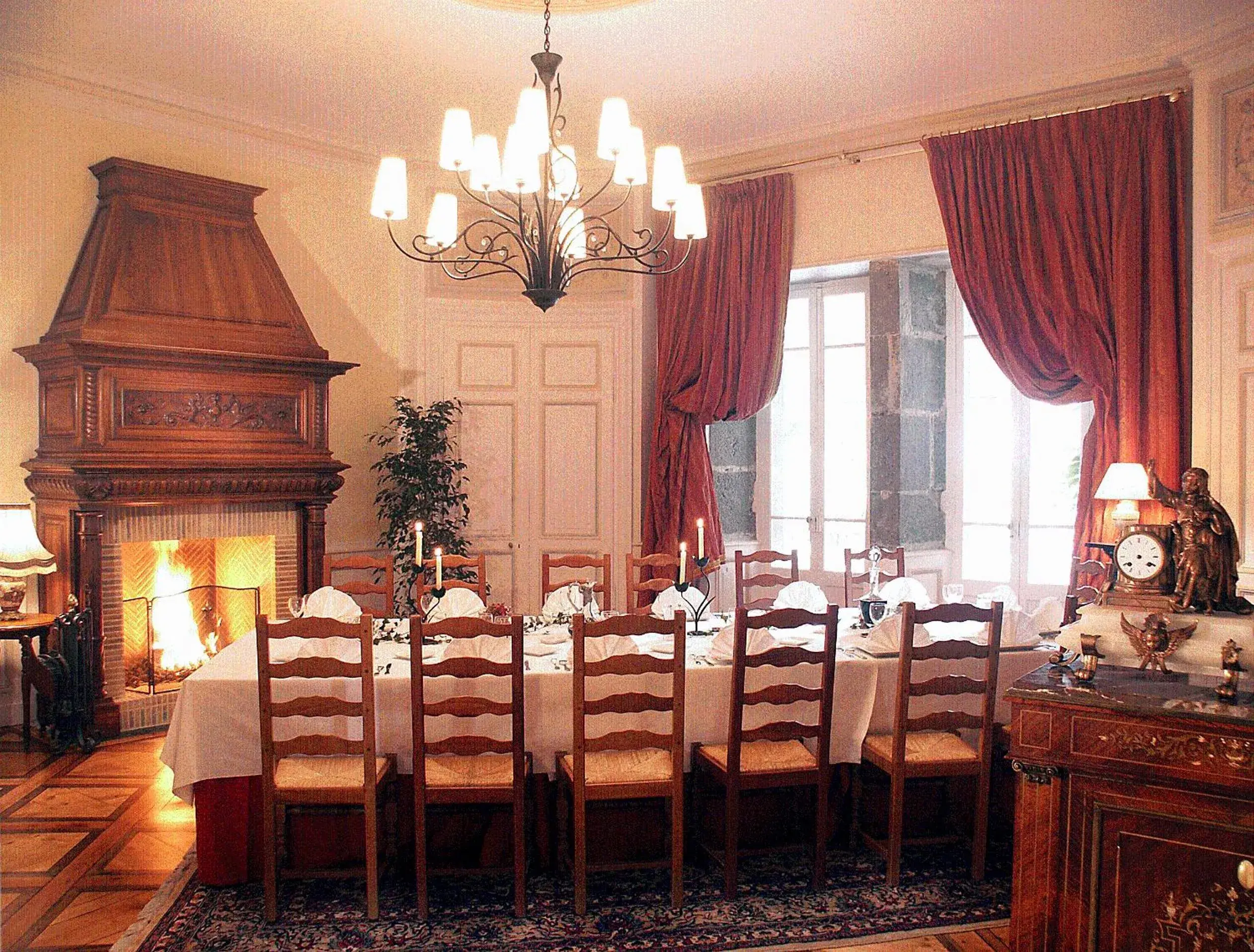 Banquet/Function facilities, Restaurant/Places to Eat in Château des Comtes de Challes