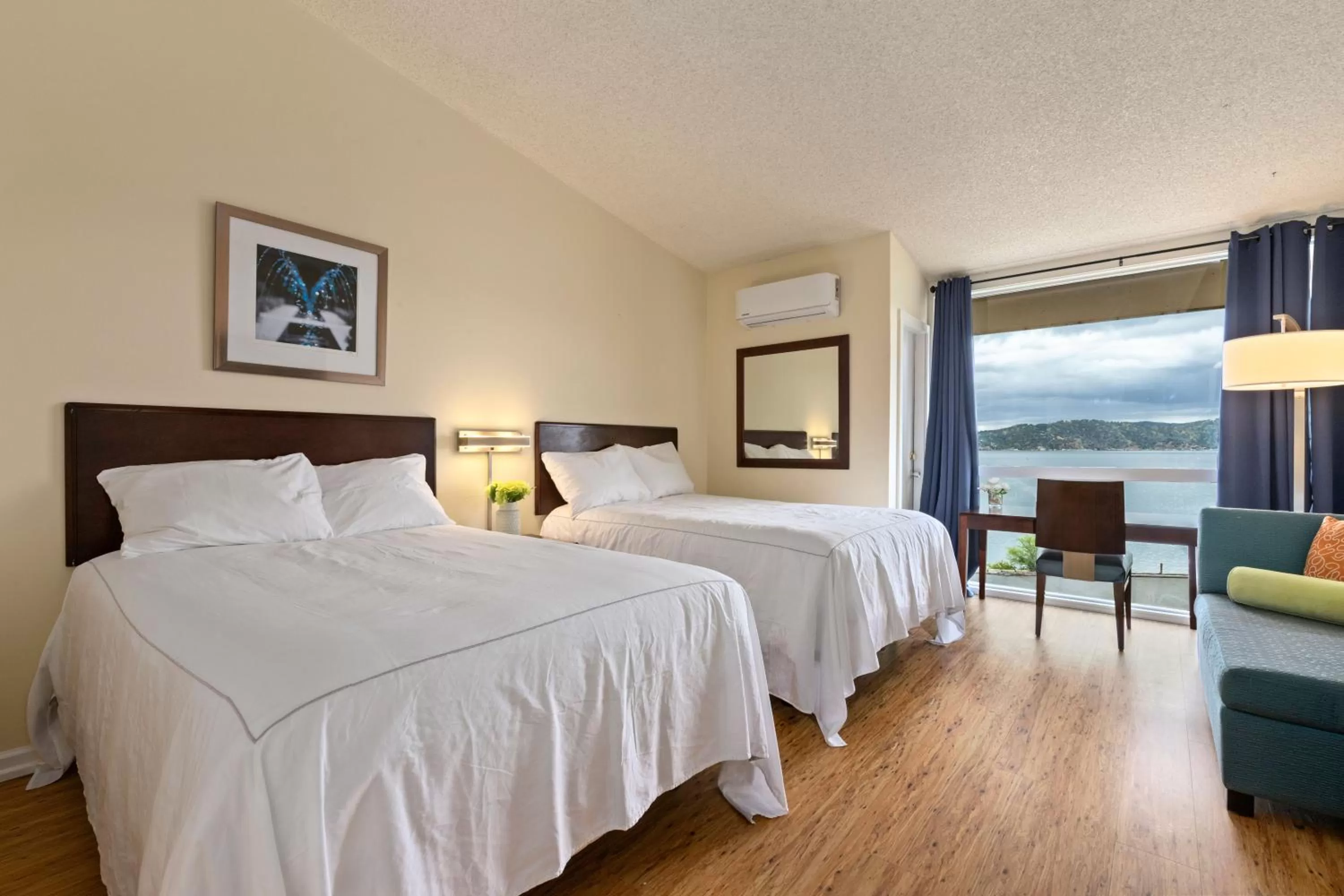 Bed in Konocti Harbor Resort