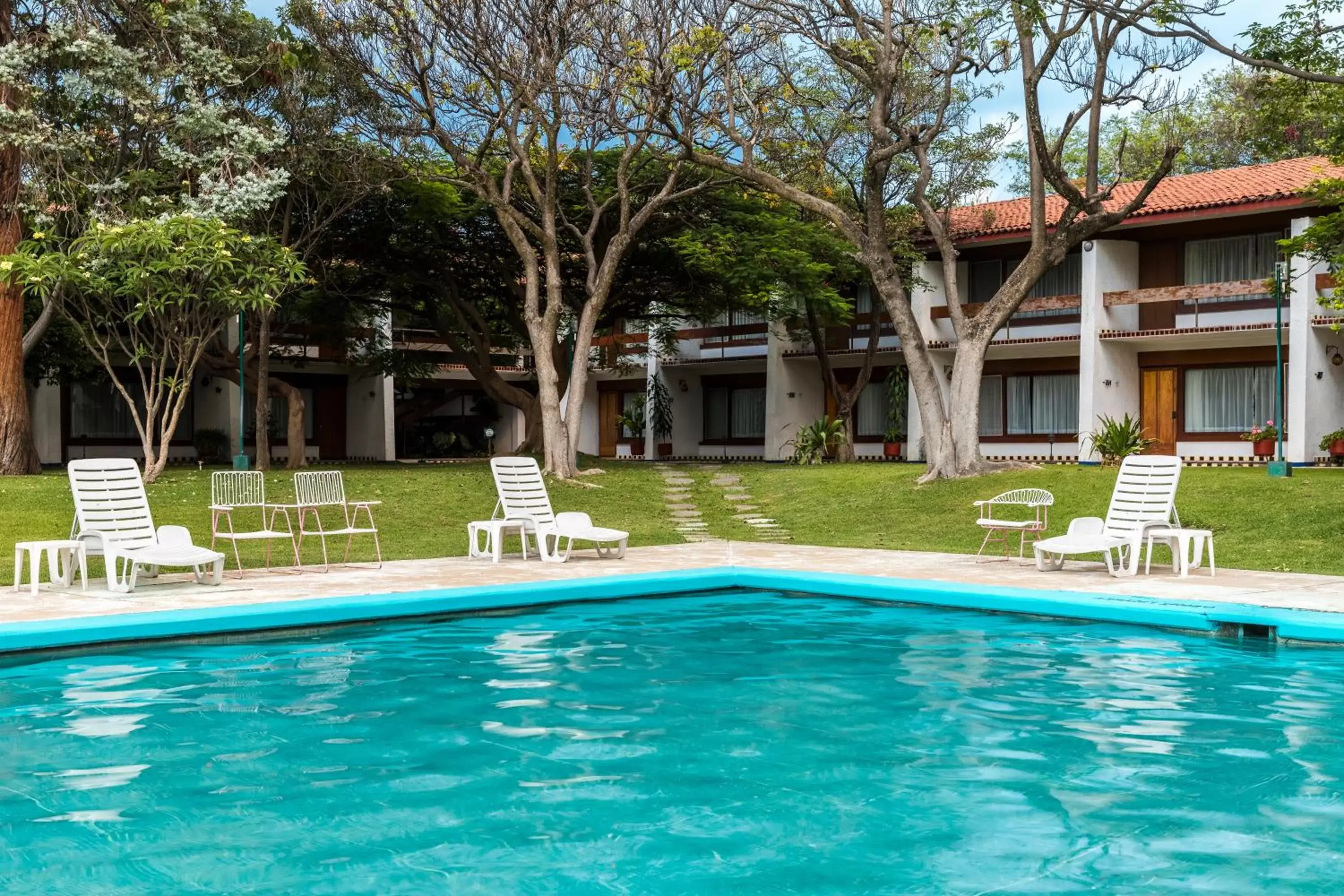 Swimming pool in Mision De Los Angeles