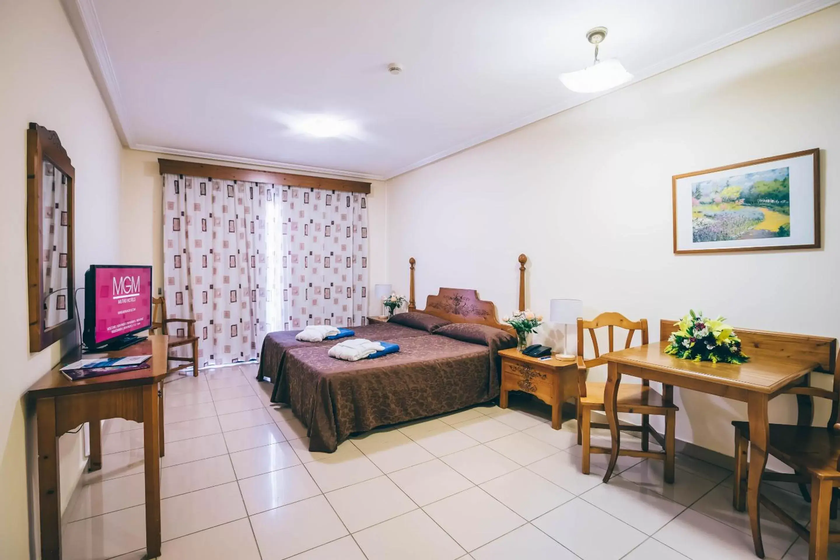 Bedroom, Bed in Grand Muthu Golf Plaza Hotel & Spa Bedroom, Bed in Grand Muthu Golf Plaza Hotel & Spa