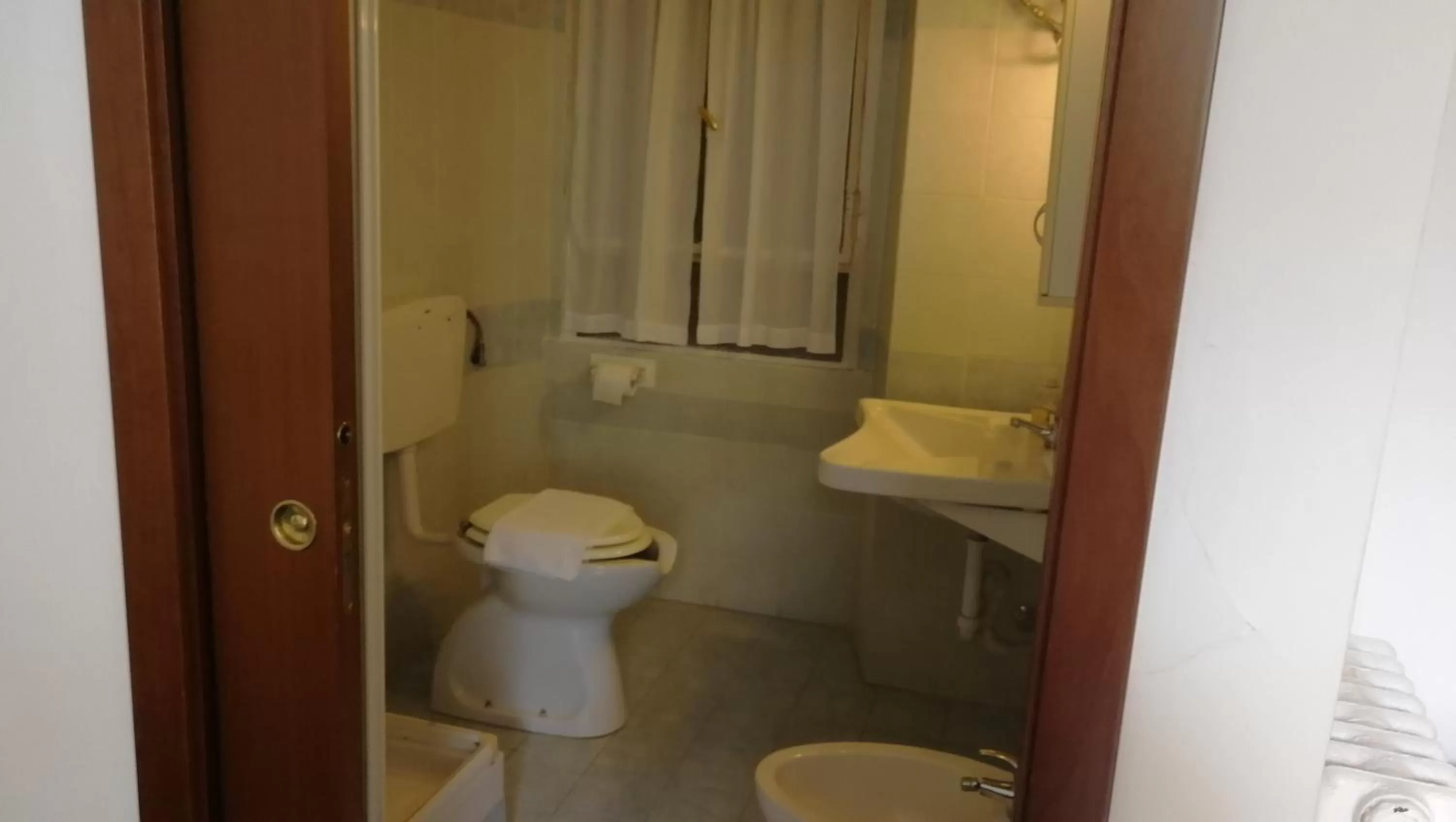 Bathroom in Hotel Gambara