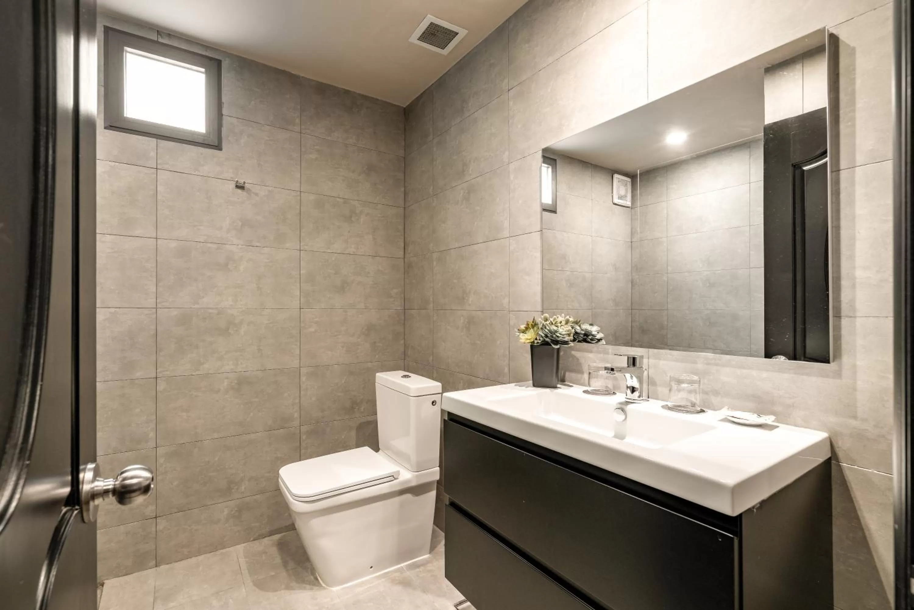 Toilet in Paragon Saigon Hotel