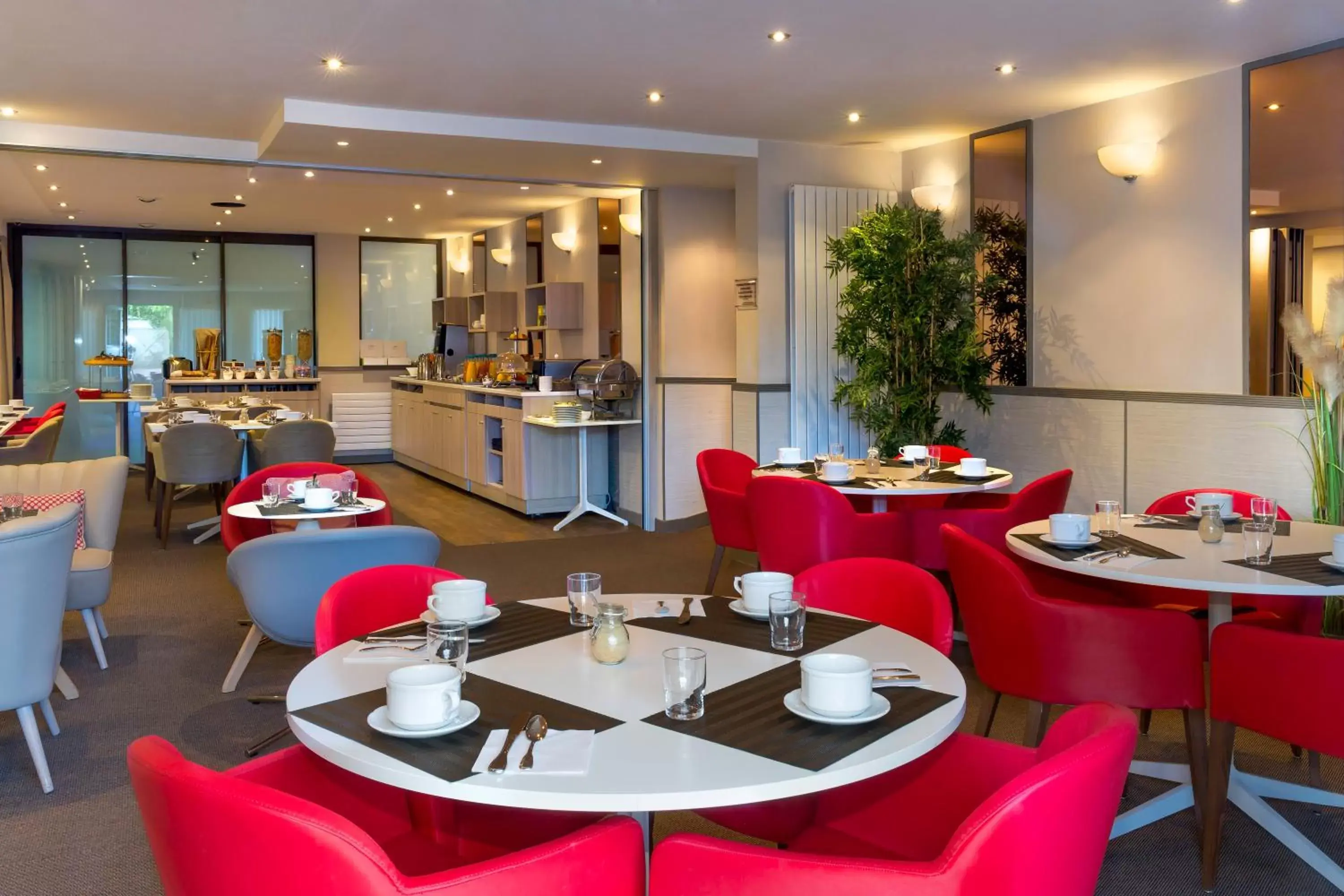 Restaurant/Places to Eat in Best Western Les Bains Hotel et SPA