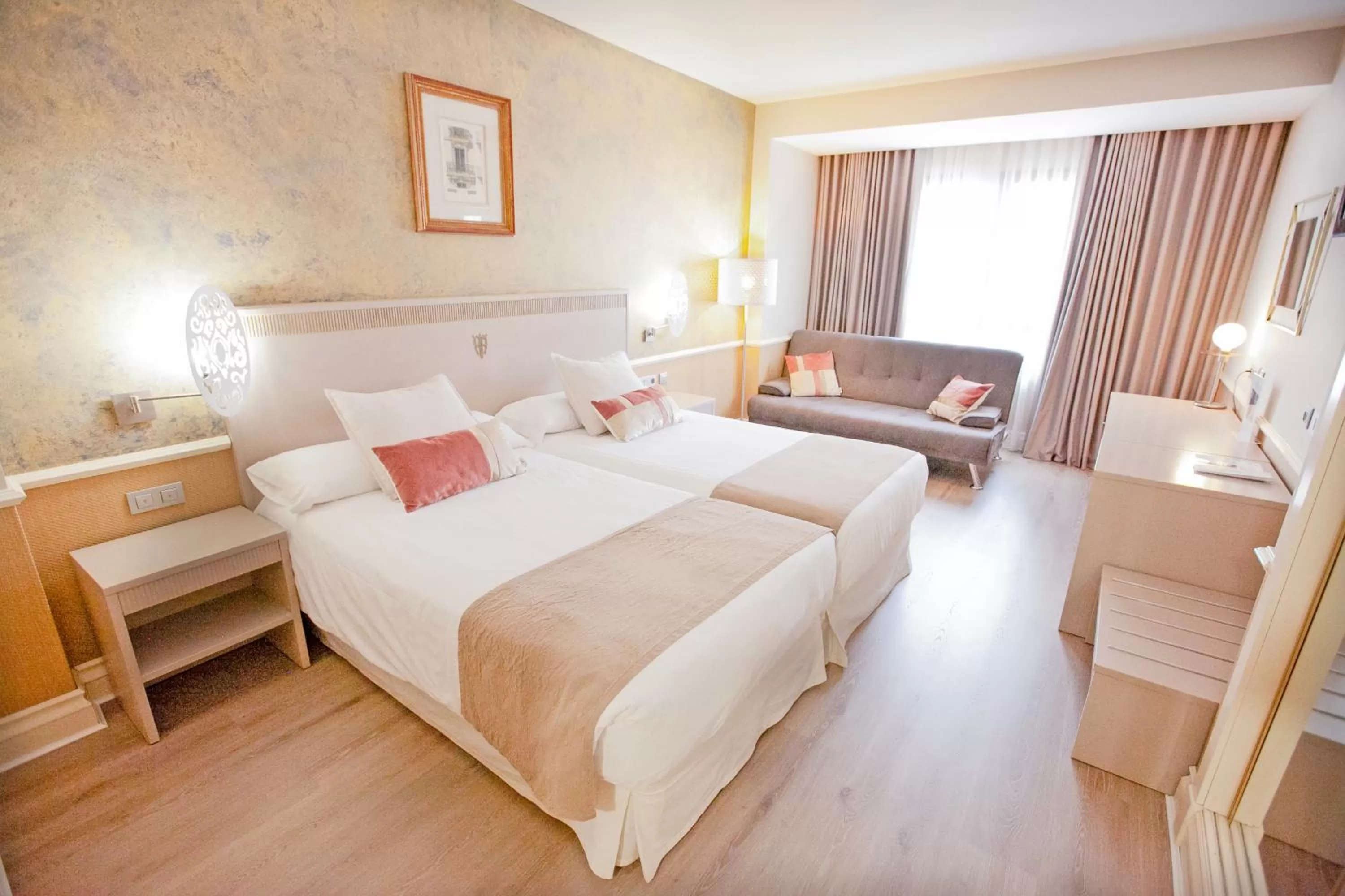 Bed in Hotel Alfonso VIII