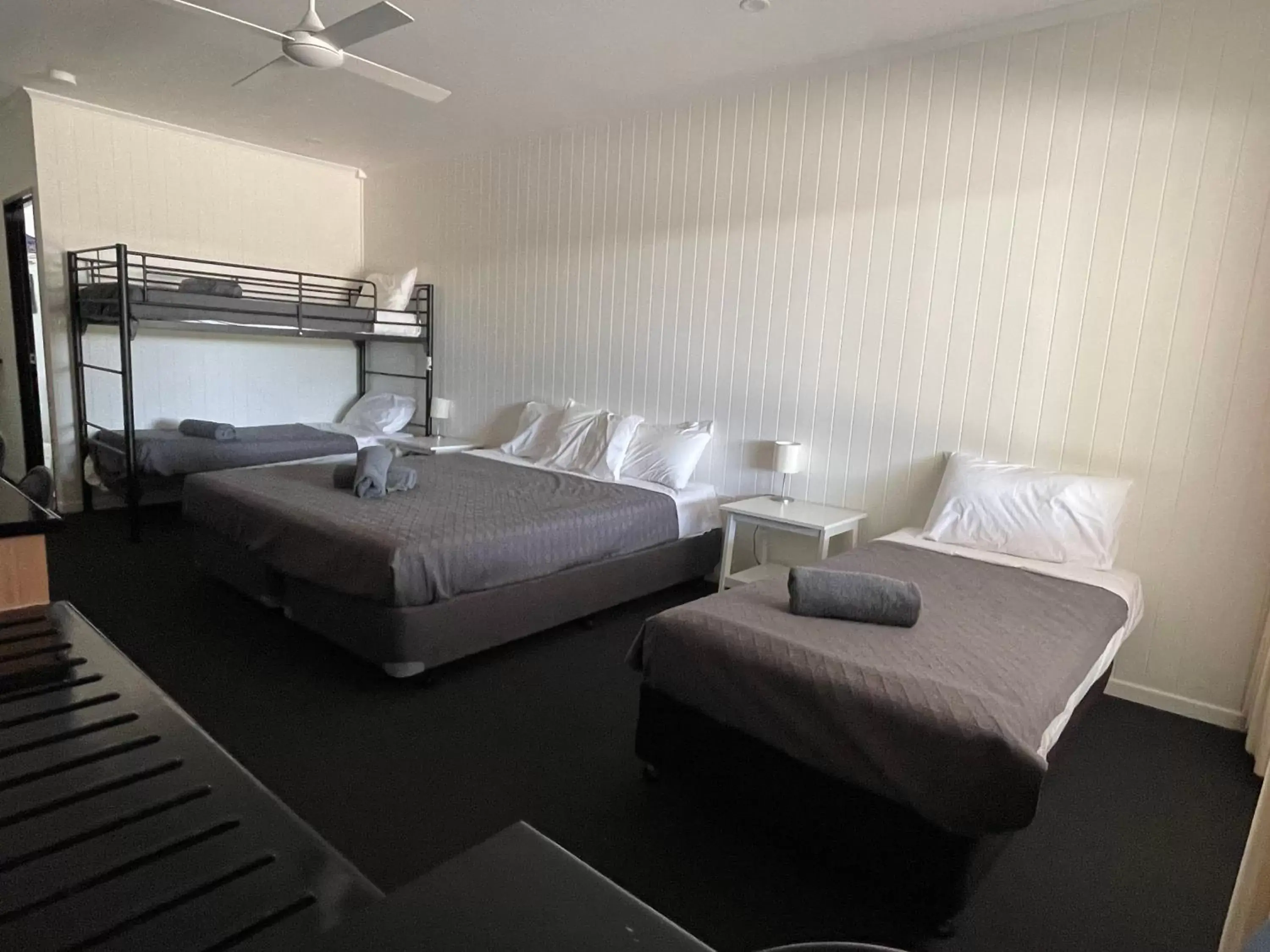 Albert Park Motor Inn-KING BED IN EVERY ROOM-RENOVATED 2022