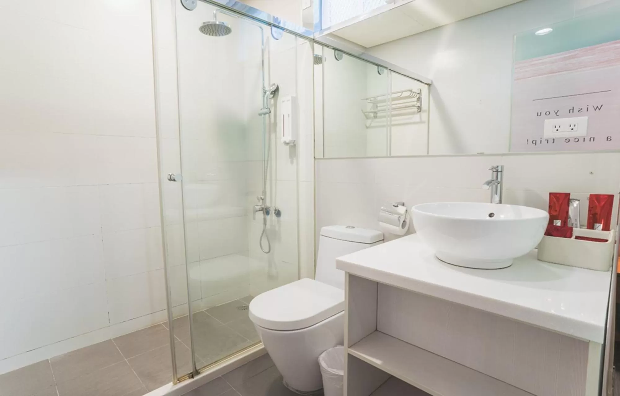 Toilet in Royal Rose Hotel Taipei Station