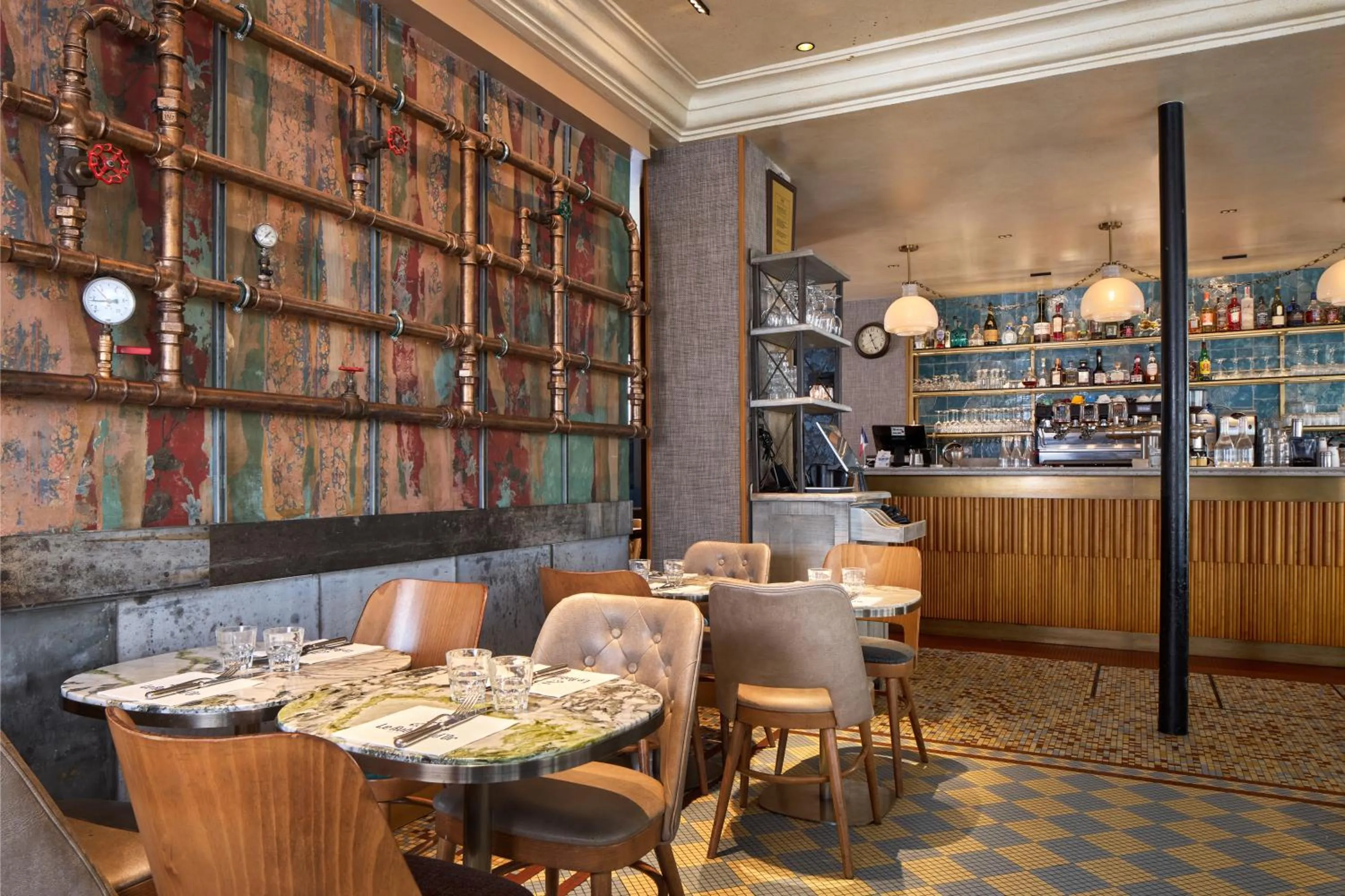 Restaurant/places to eat in Le Robinet d'Or Paris Canal Saint Martin