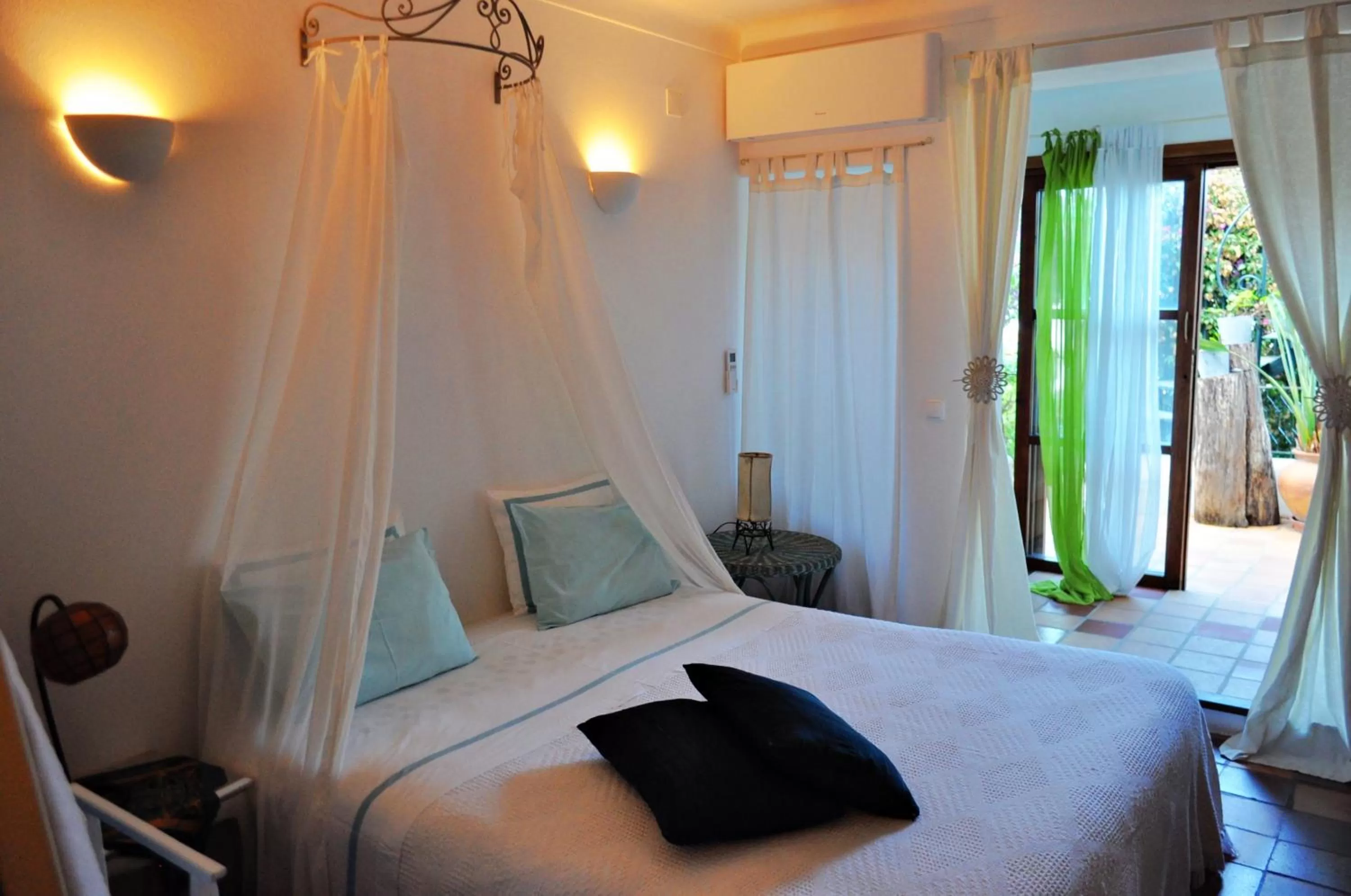 Bed in Uma Casa a Beira Sol