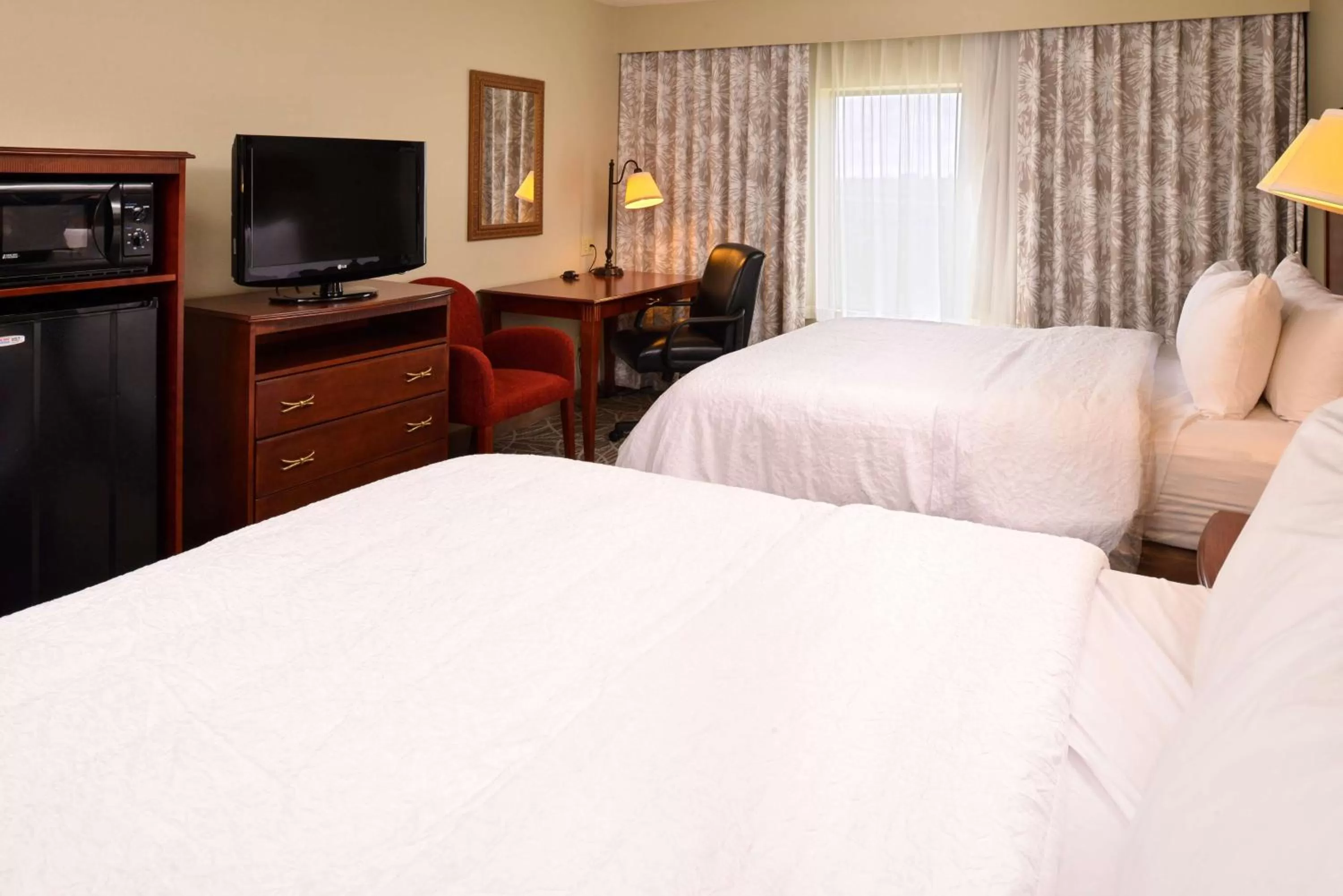 Bed in Hampton Inn by Hilton Litchfield