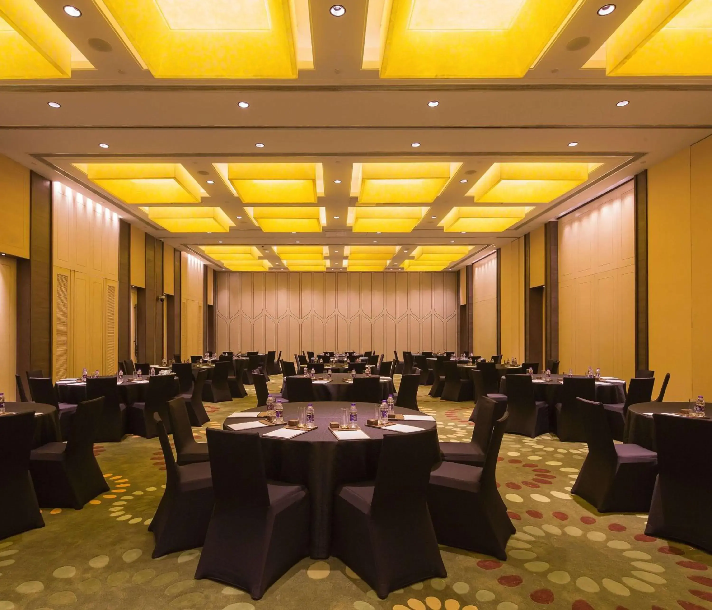 Dining area, Banquet Facilities in Hilton Garden Inn Xi'an High-Tech Zone