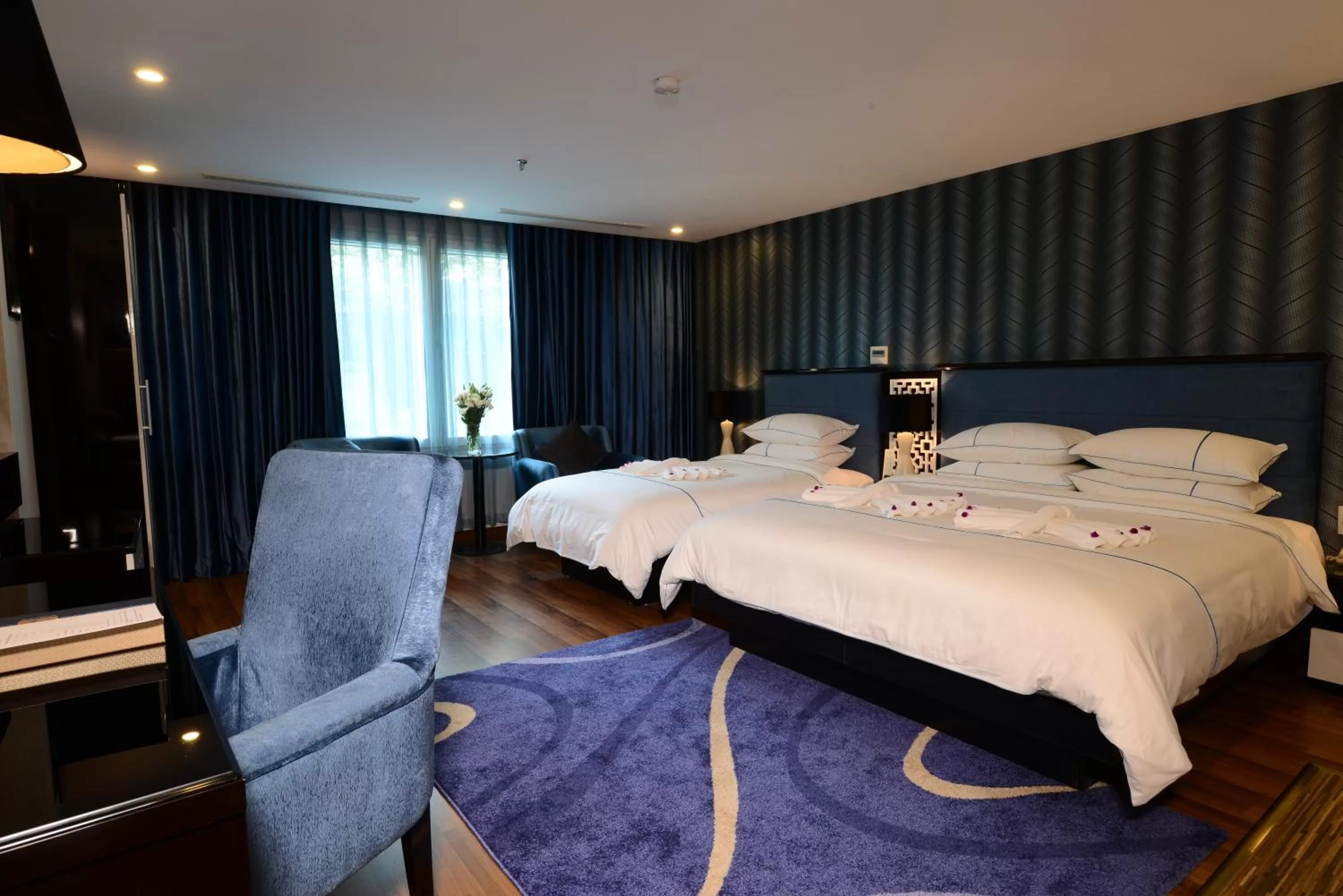 Bed in Hanoi Emerald Waters Hotel & Spa