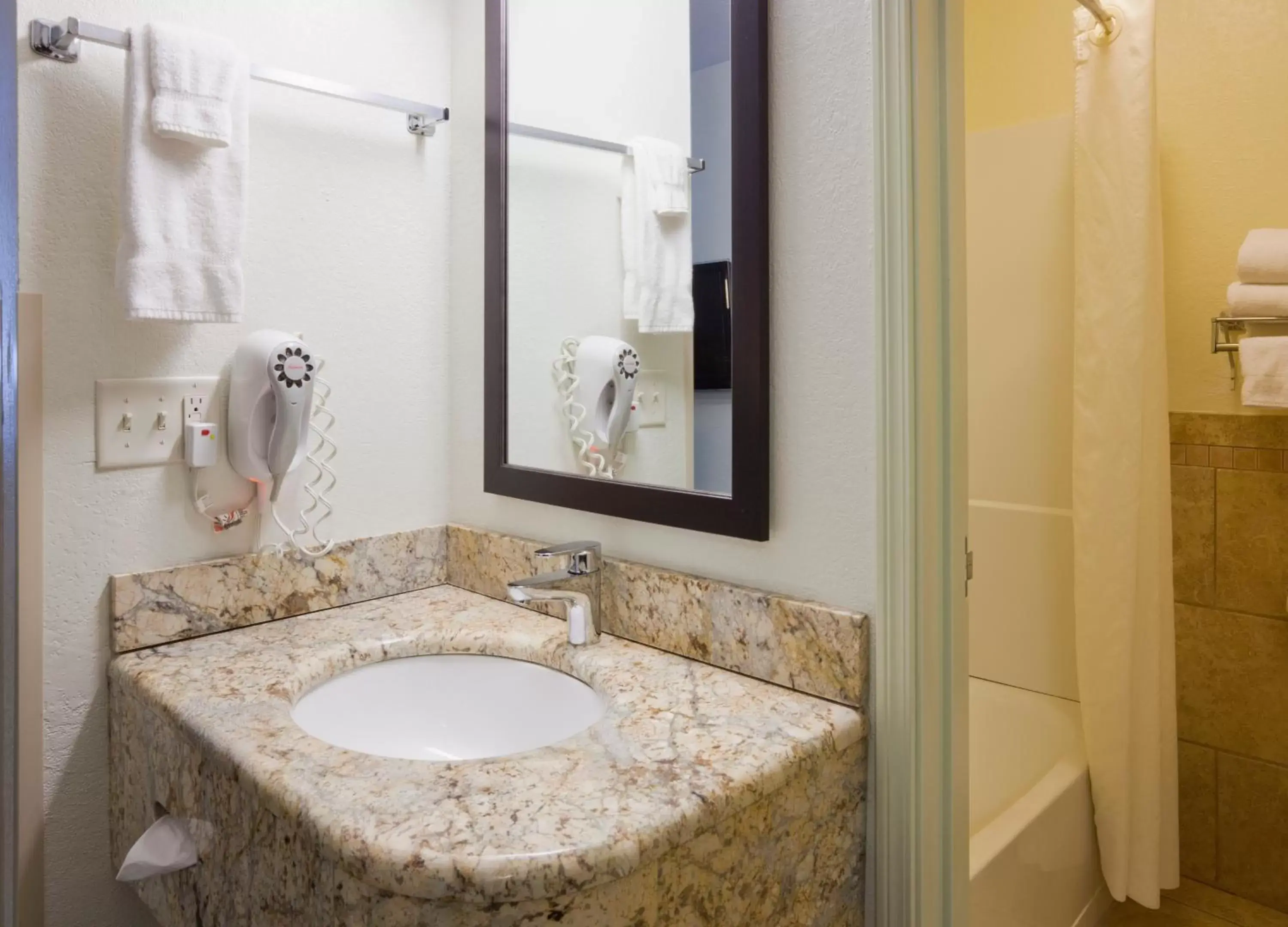 Bathroom in Fargo Inn and Suites