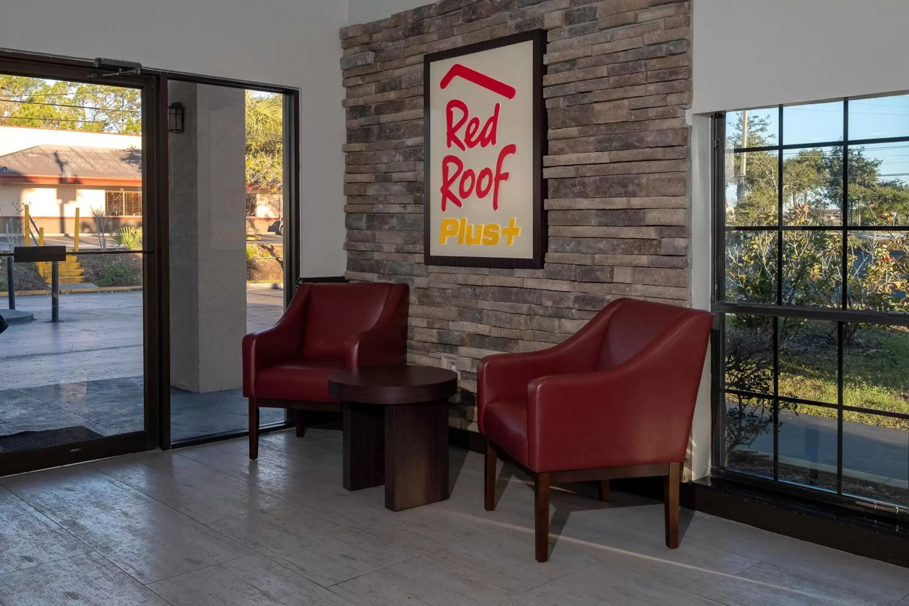 Lobby or reception, Seating Area in Red Roof Inn PLUS+ St. Augustine