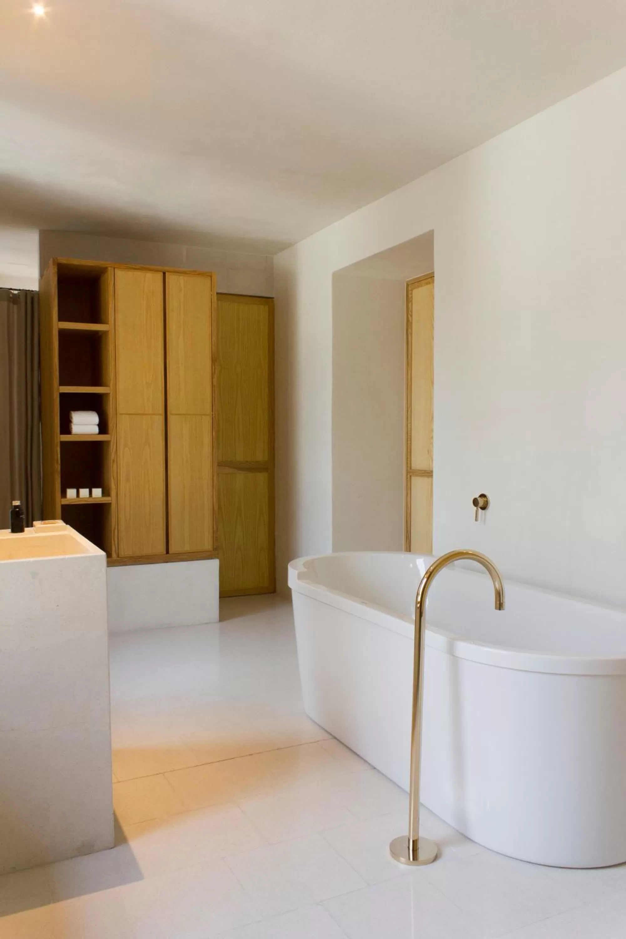 Bath in Círculo Mexicano, a Member of Design Hotels