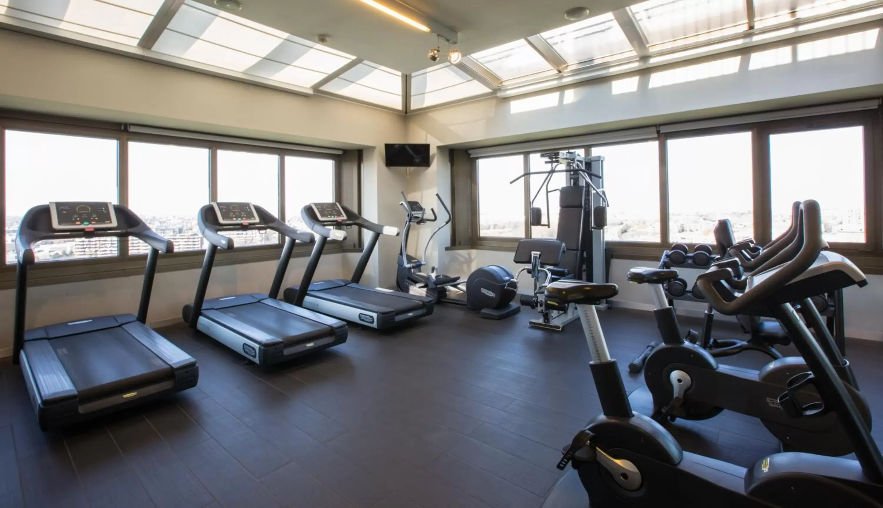 Fitness centre/facilities, Fitness Center/Facilities in The Hub Hotel