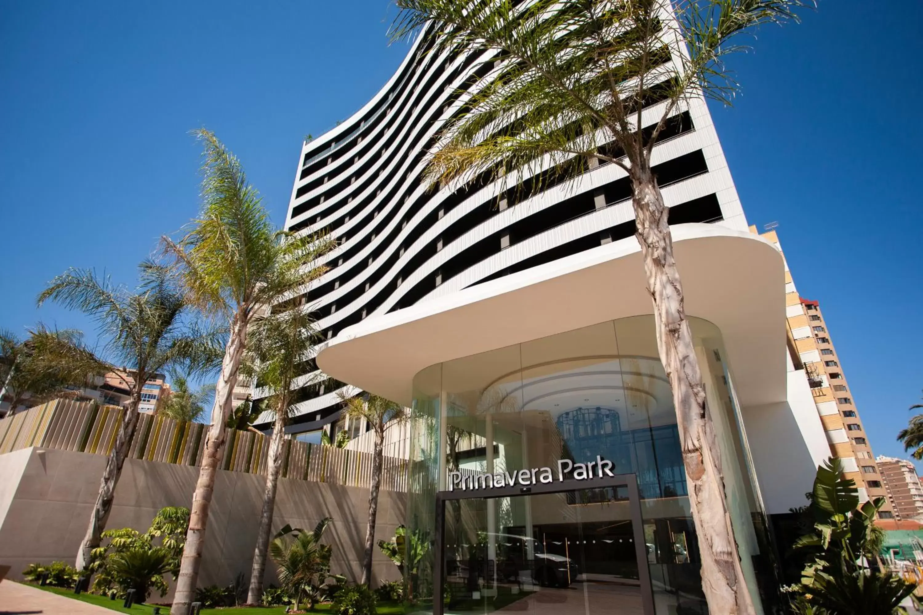 Facade/entrance, Property Building in Hotel Primavera Park