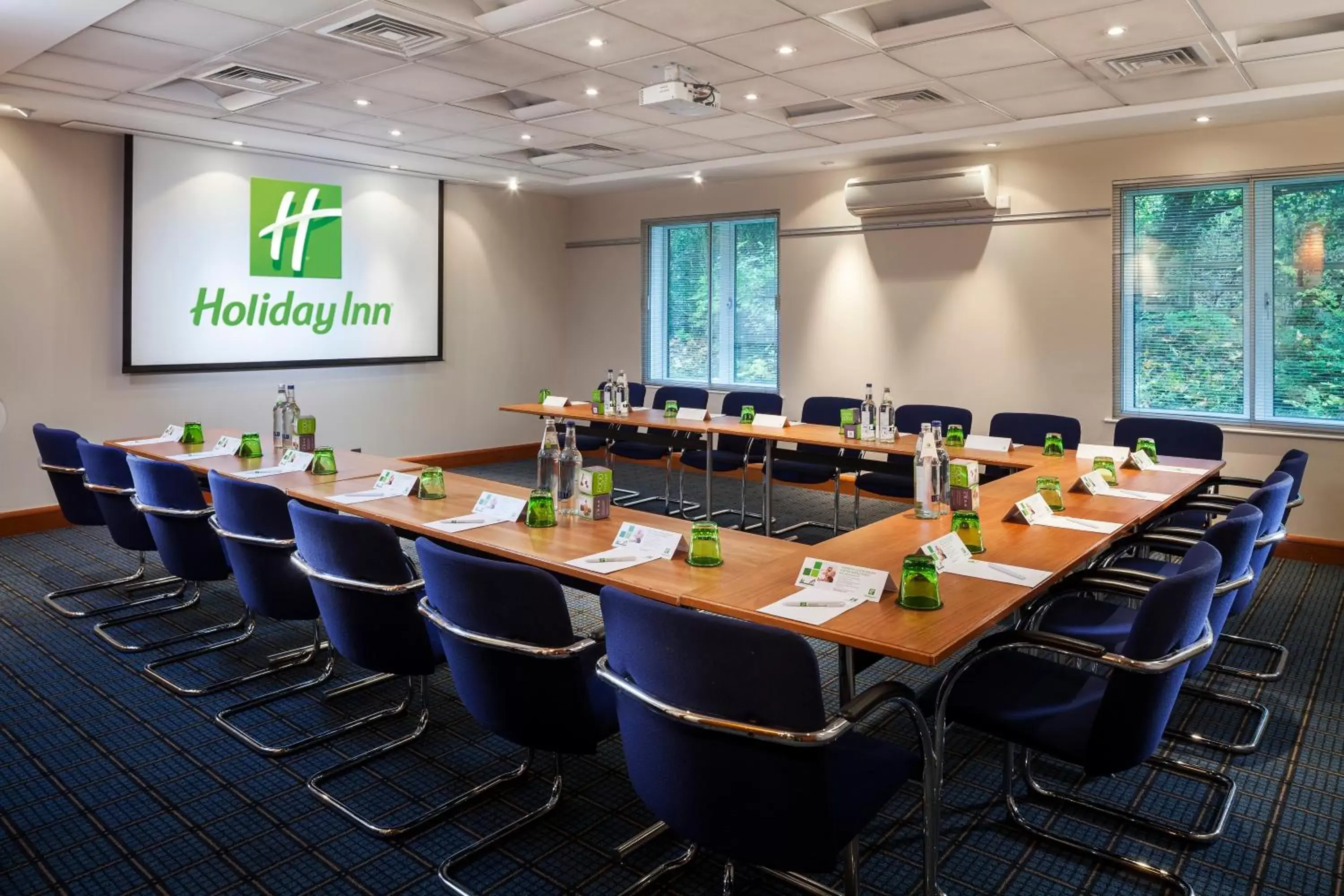 Meeting/conference room in Holiday Inn Oxford, an IHG Hotel