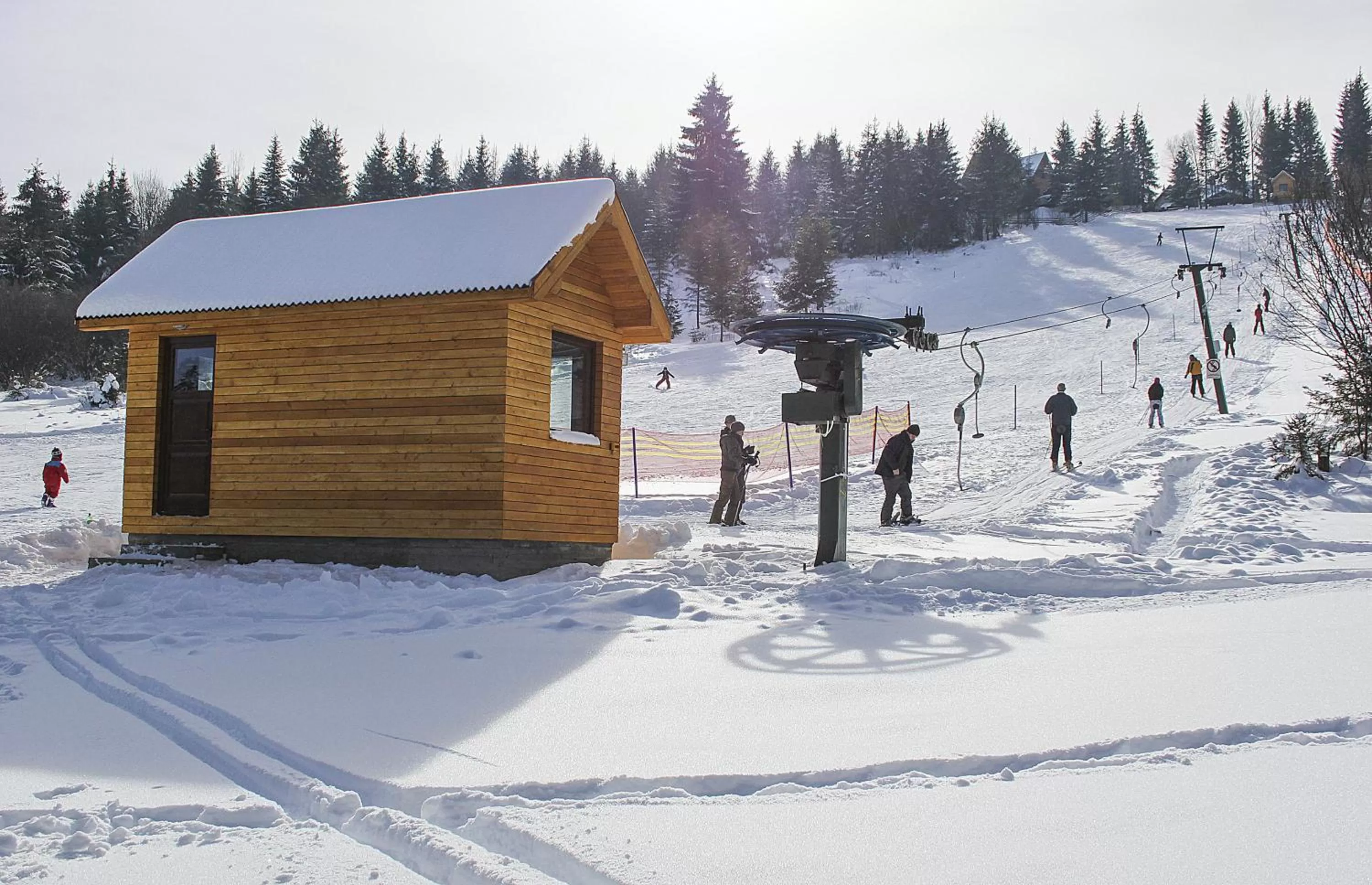 Skiing in Mountain-Rest Pension