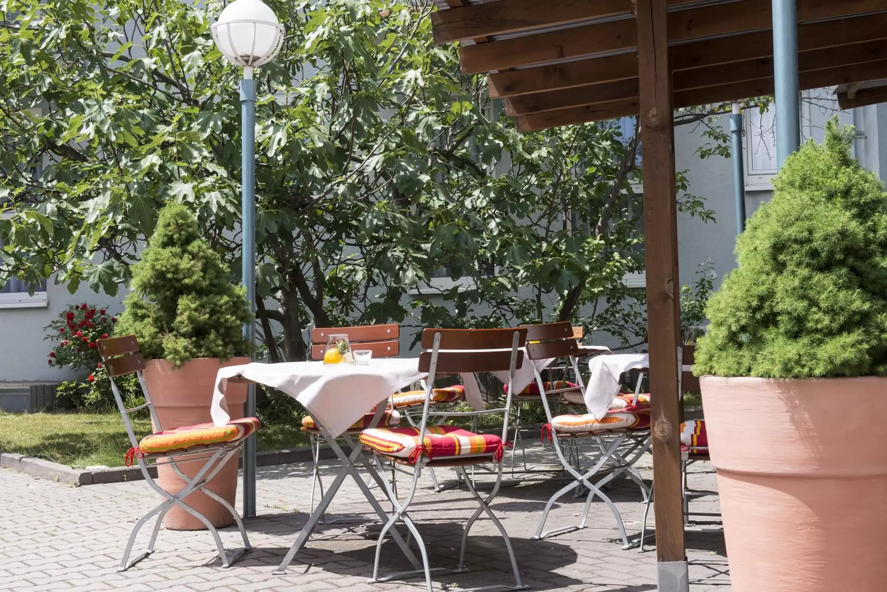 Balcony/Terrace, Restaurant/Places to Eat in Best Western Hotel Mannheim City