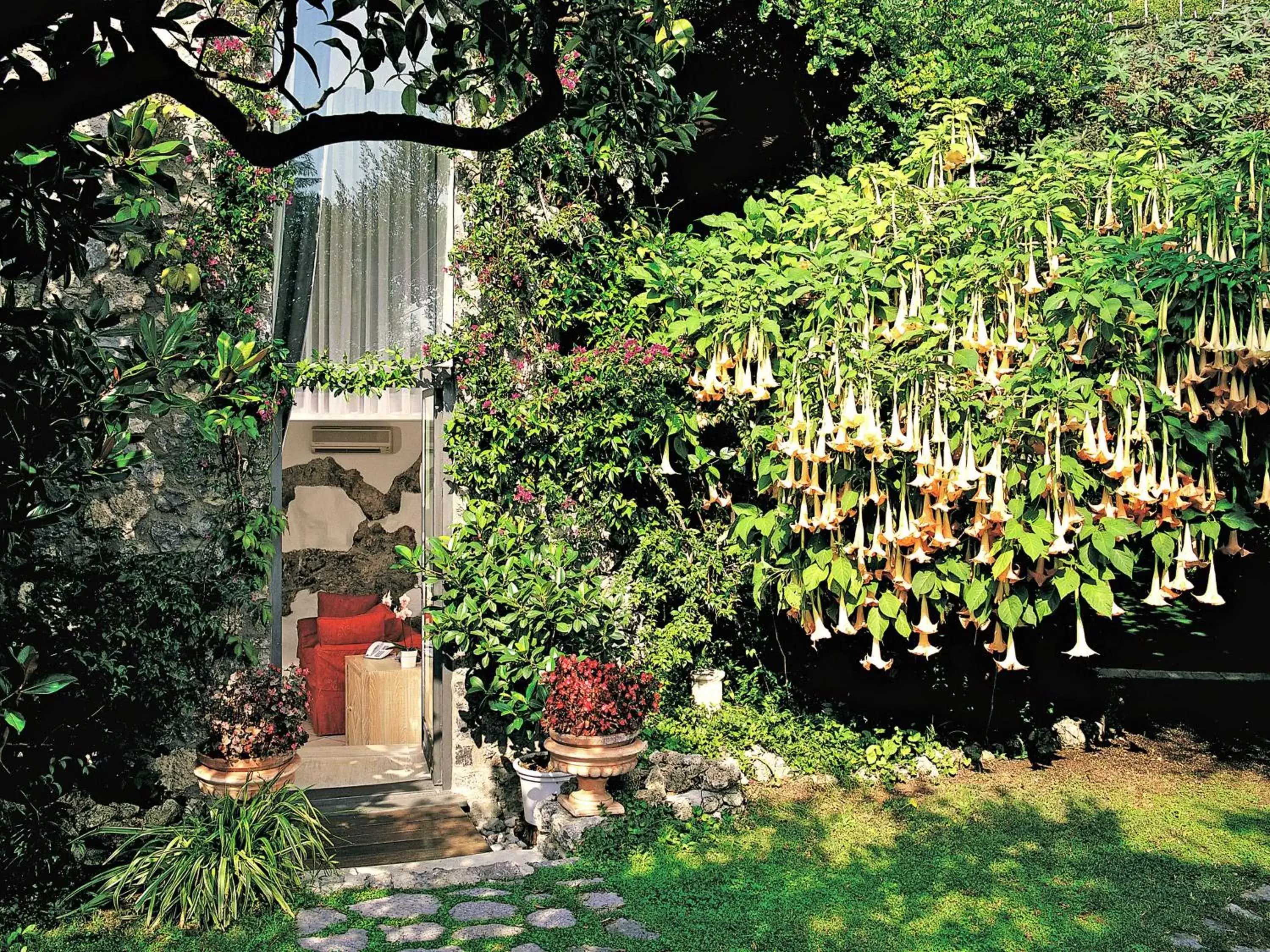 Facade/entrance, Garden in Hotel Santa Caterina