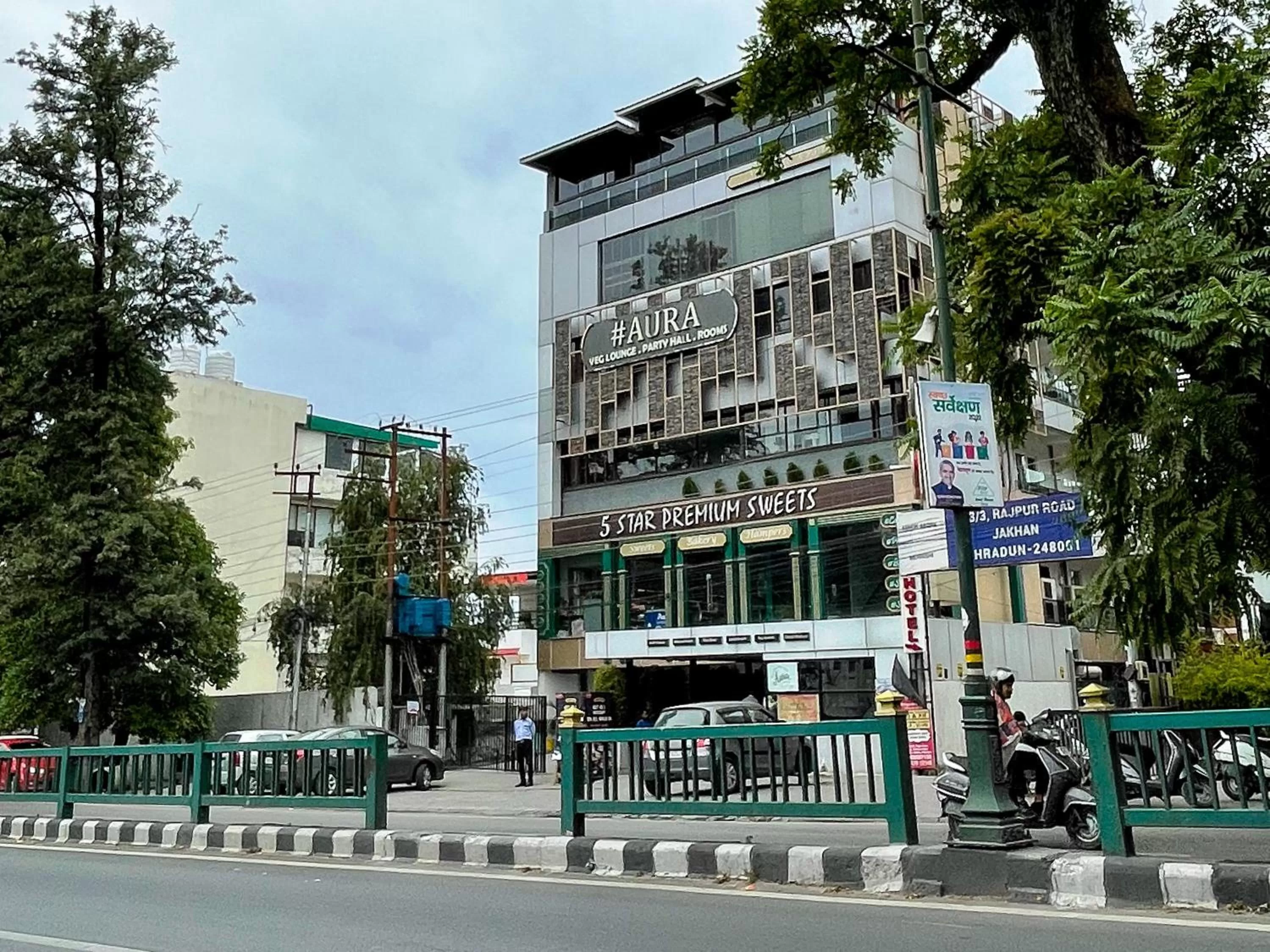 Property building in Aura Rooms