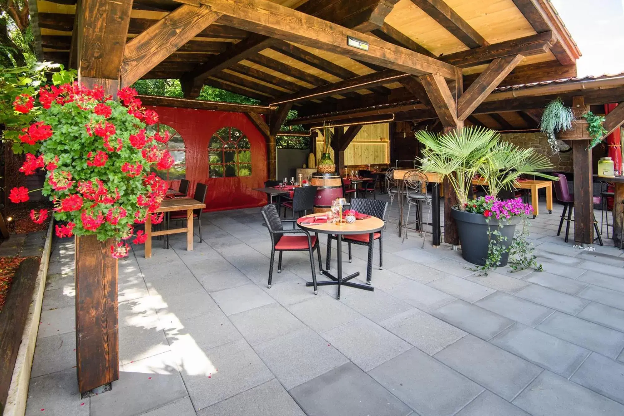 Patio in Rêves Gourmands, Hôtellerie & Gastronomie