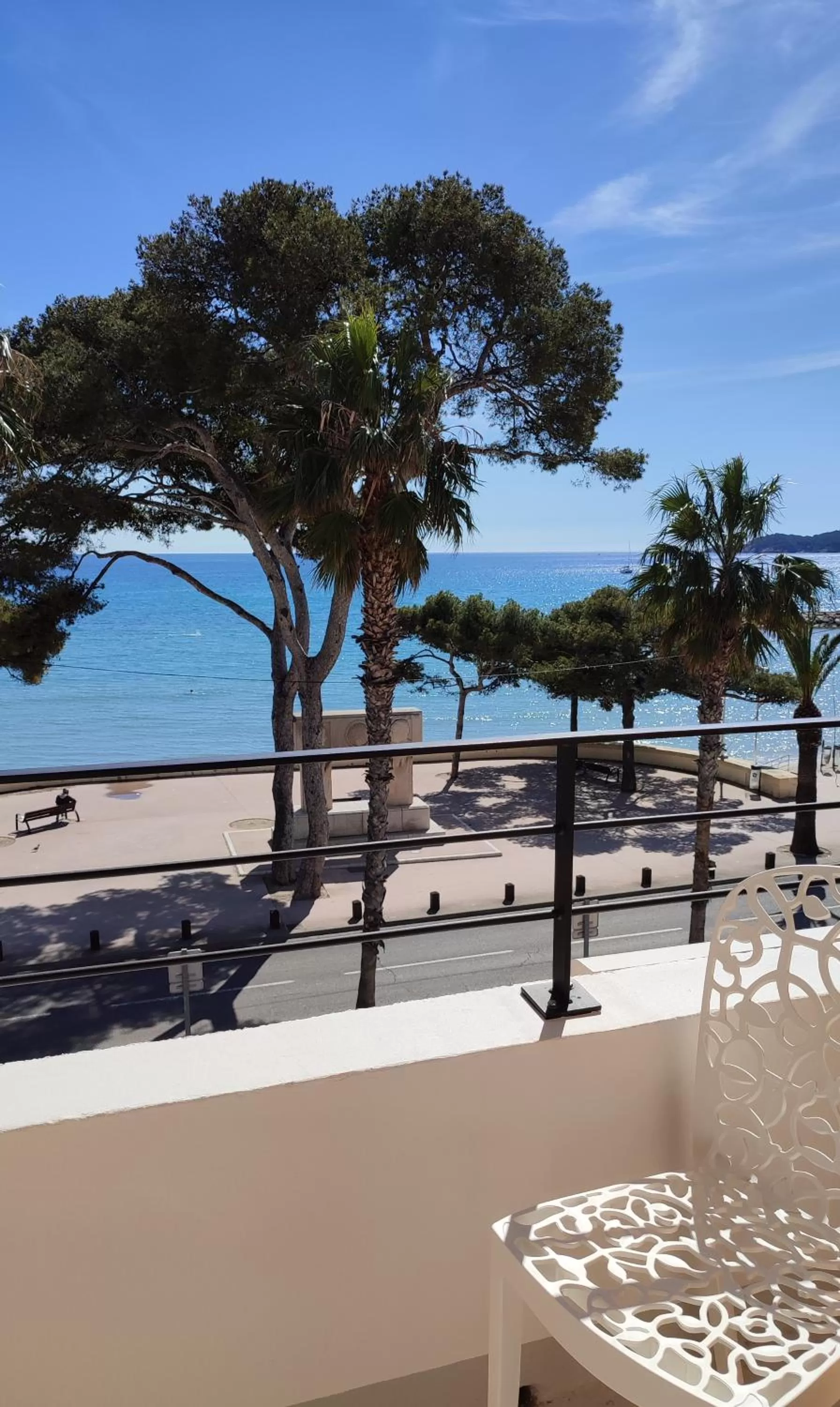 Balcony/Terrace in Hotel Restaurant Miramar L'orchidée