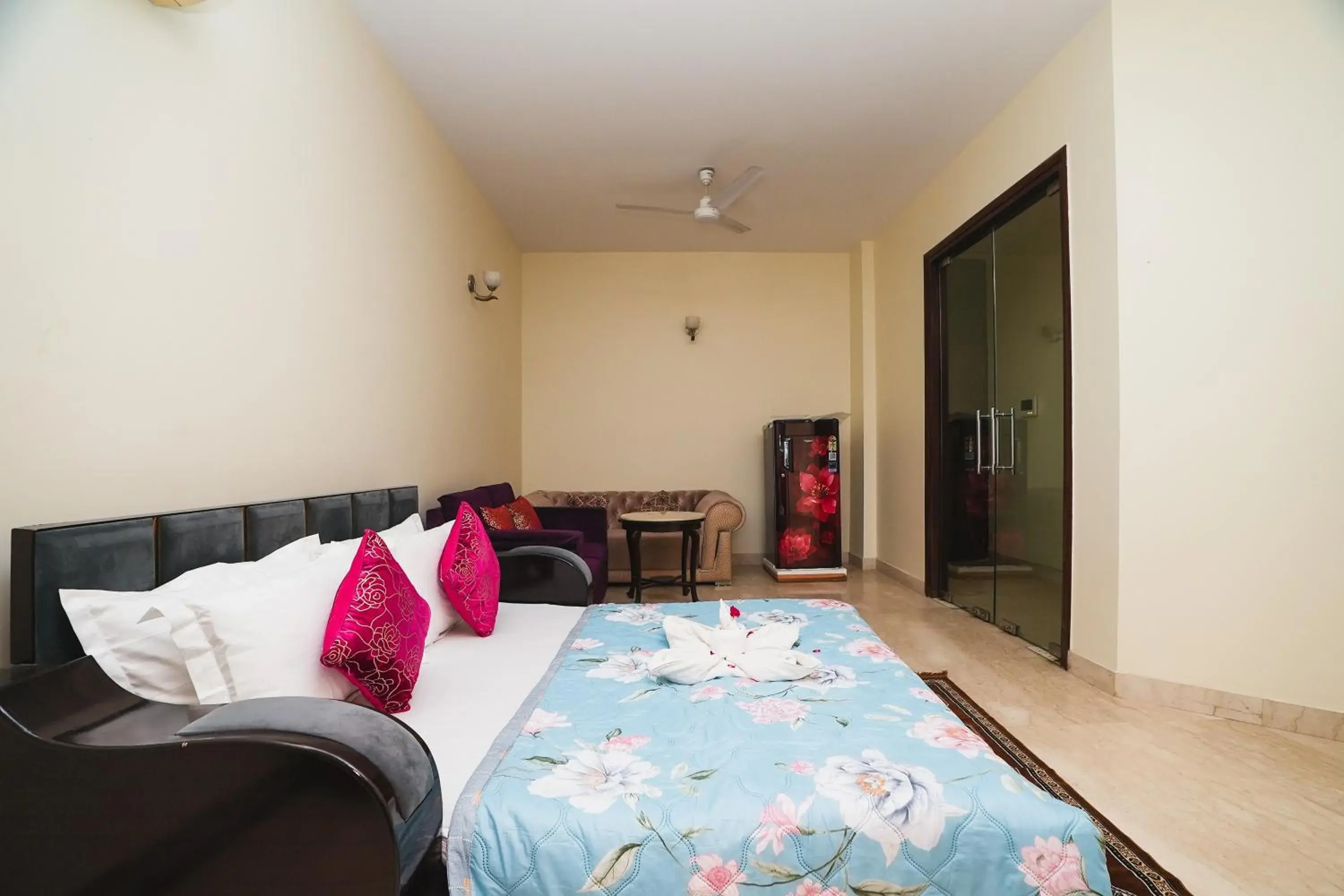 Bed in Mintstar Apartment and Suites, Chittaranjan Park