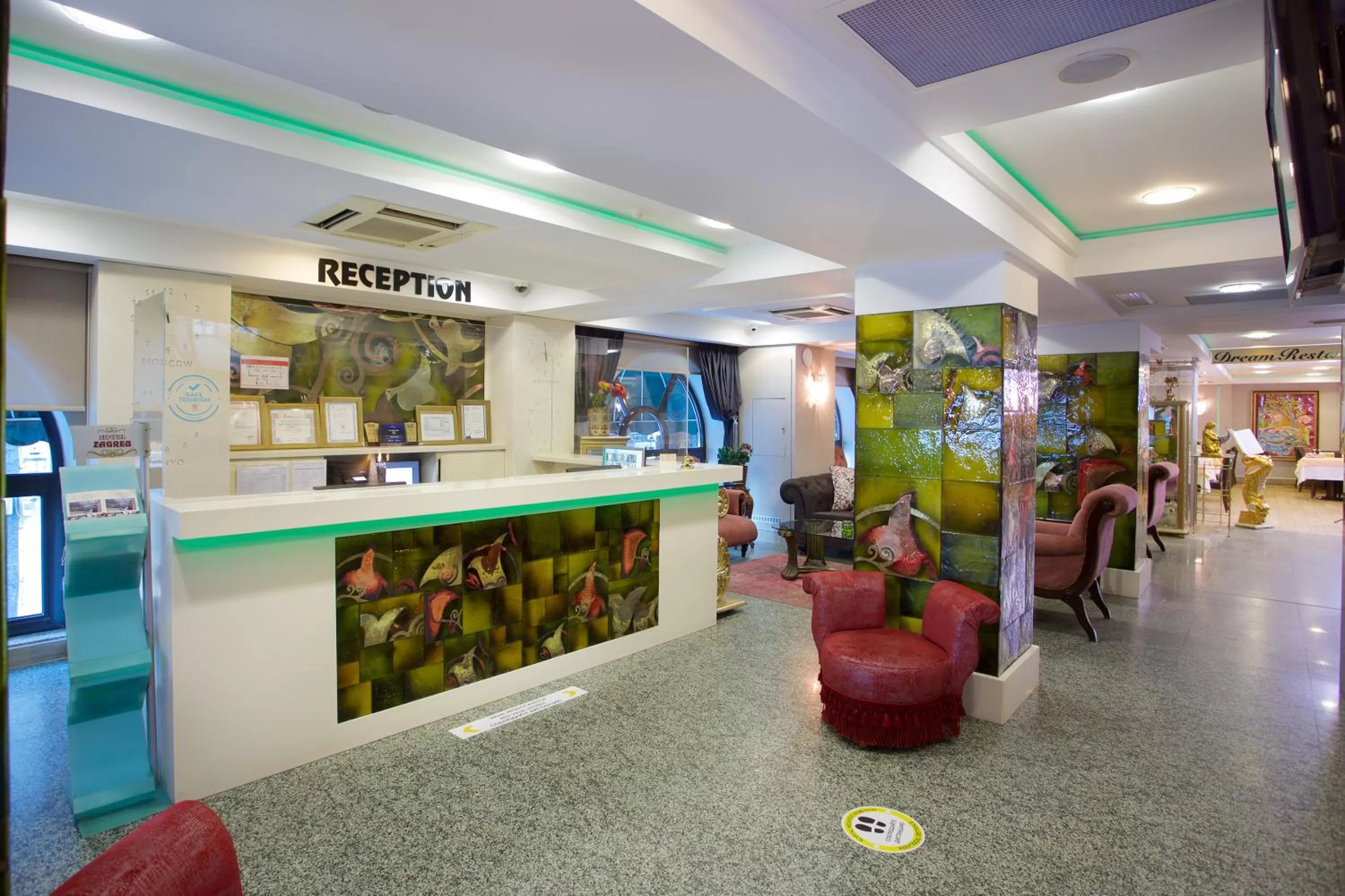 Lobby or reception in Zagreb Hotel