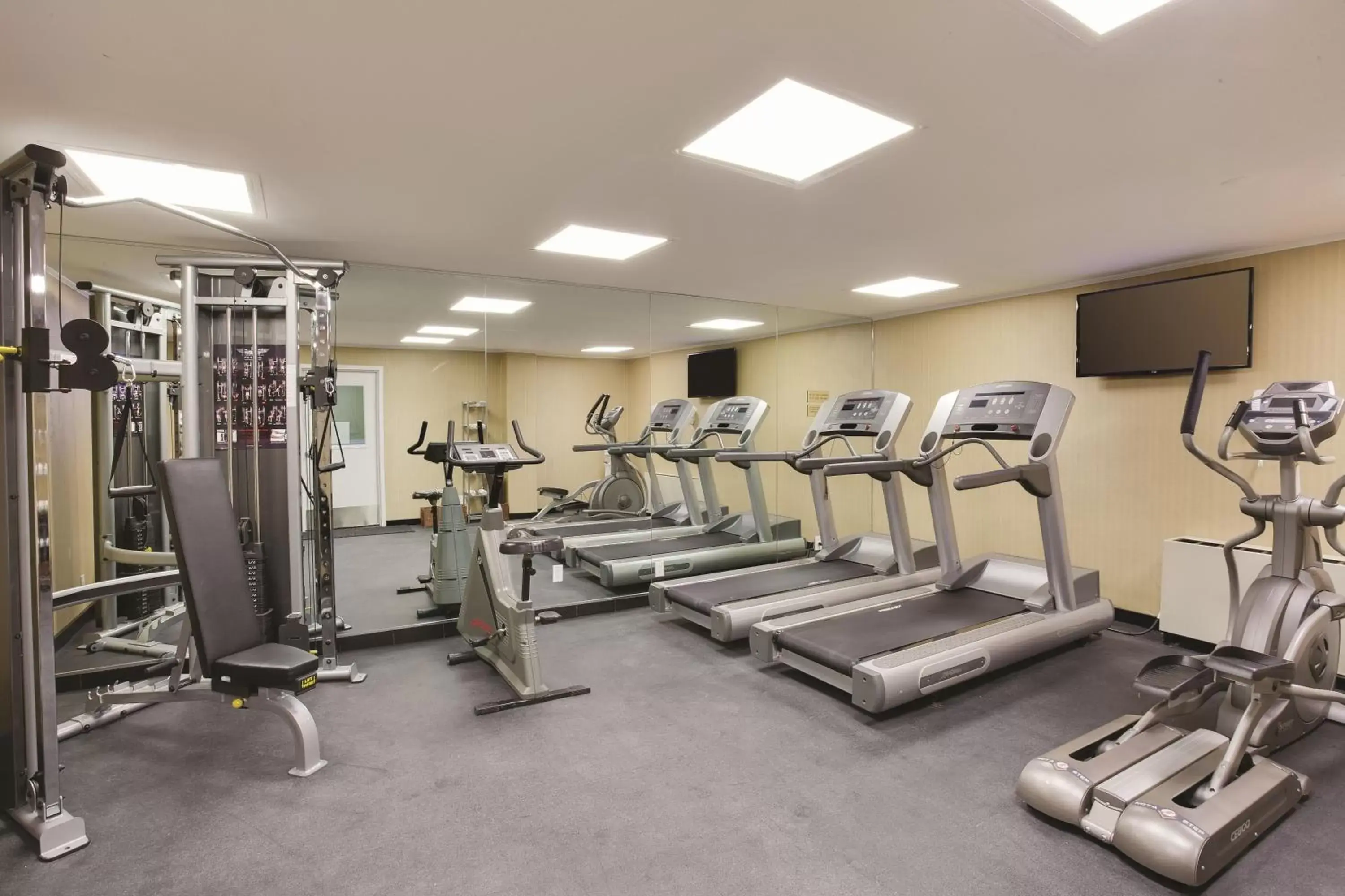 Fitness centre/facilities, Fitness Center/Facilities in The Hotel at Fifth Avenue