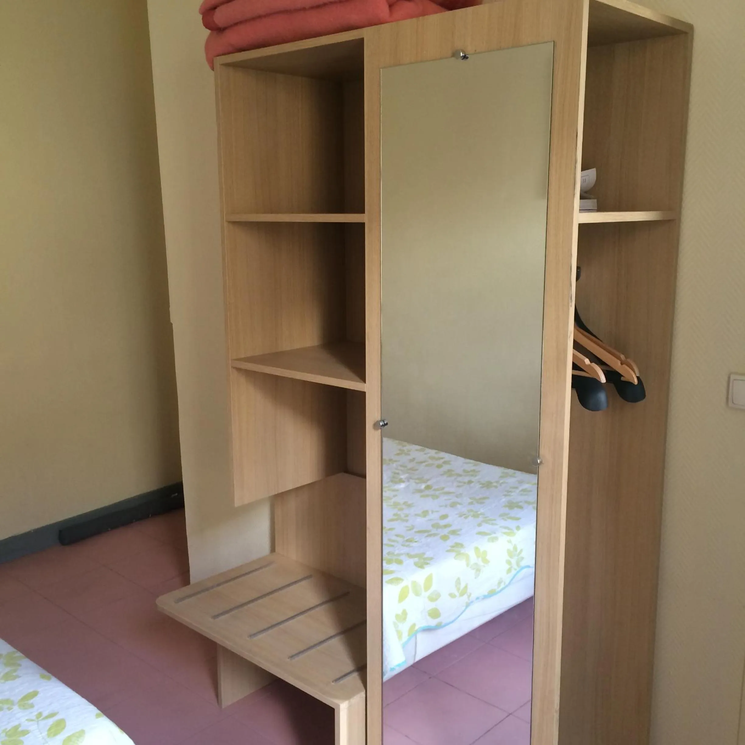 Decorative detail in Au Royal Mad