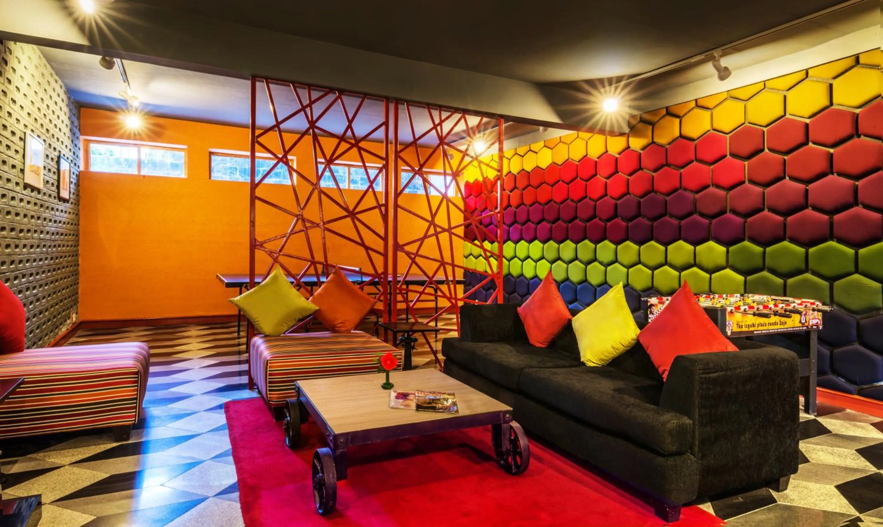 Table tennis in Honeymoon Inn Manali